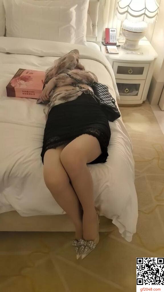 骚妇[33P]