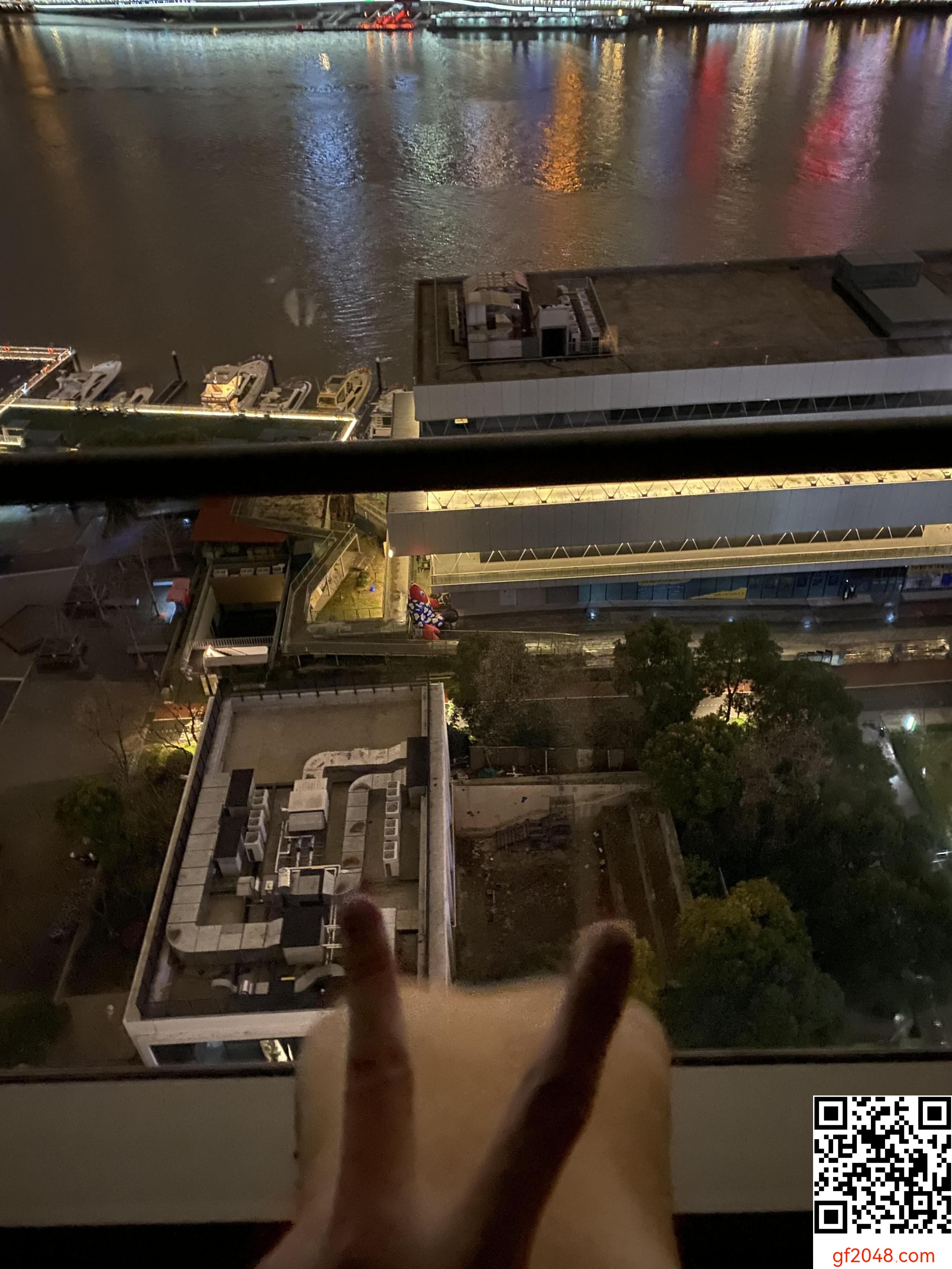 [原创]分享最近和老婆的日常，上一次分享的时候她还是研究生，现在已经是满满的人妻味了，希望大家刺激评论，老婆会看，021地区的可交流[20P]
