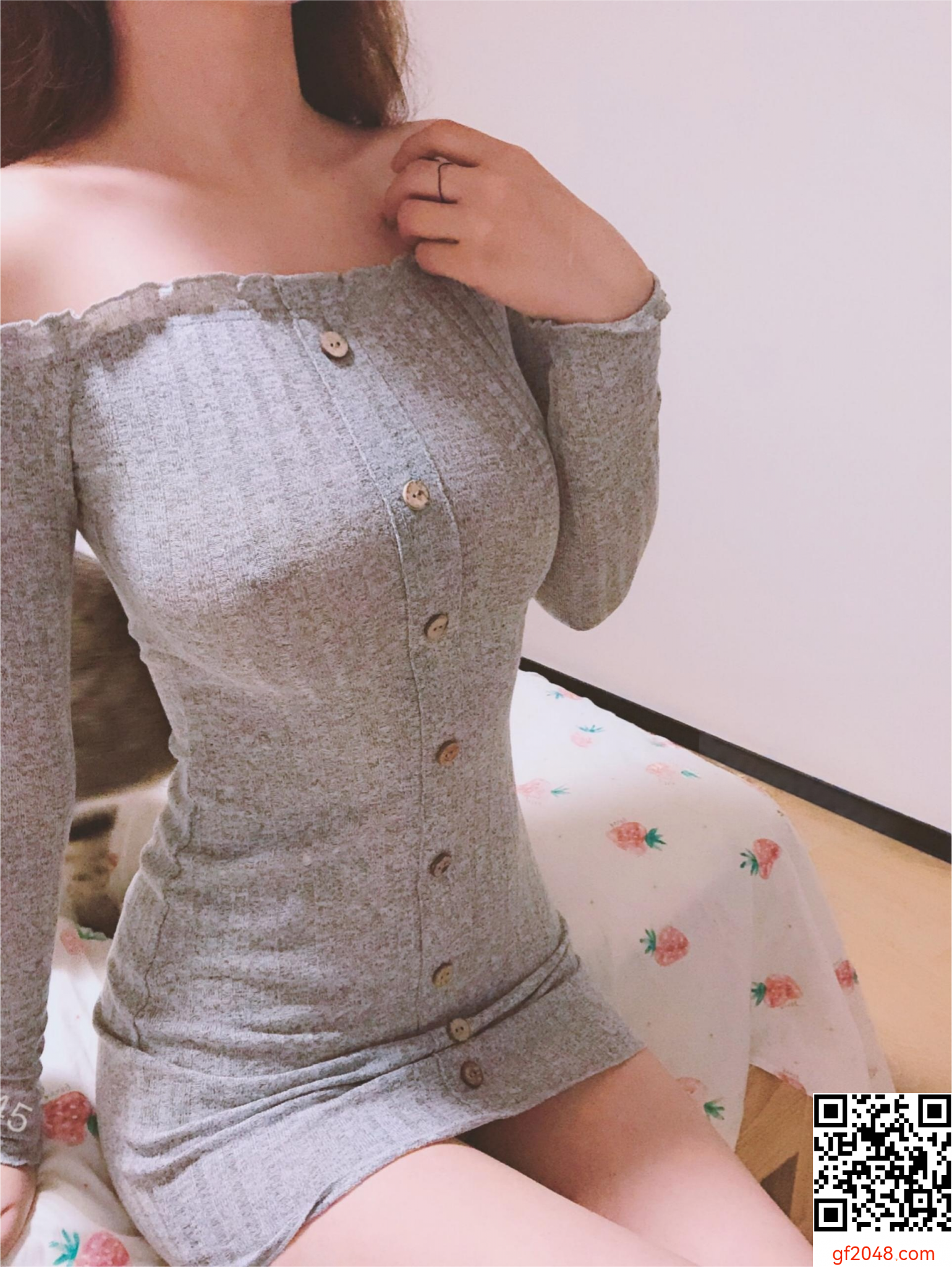 灰色包臀针织衫等你来插[22P]