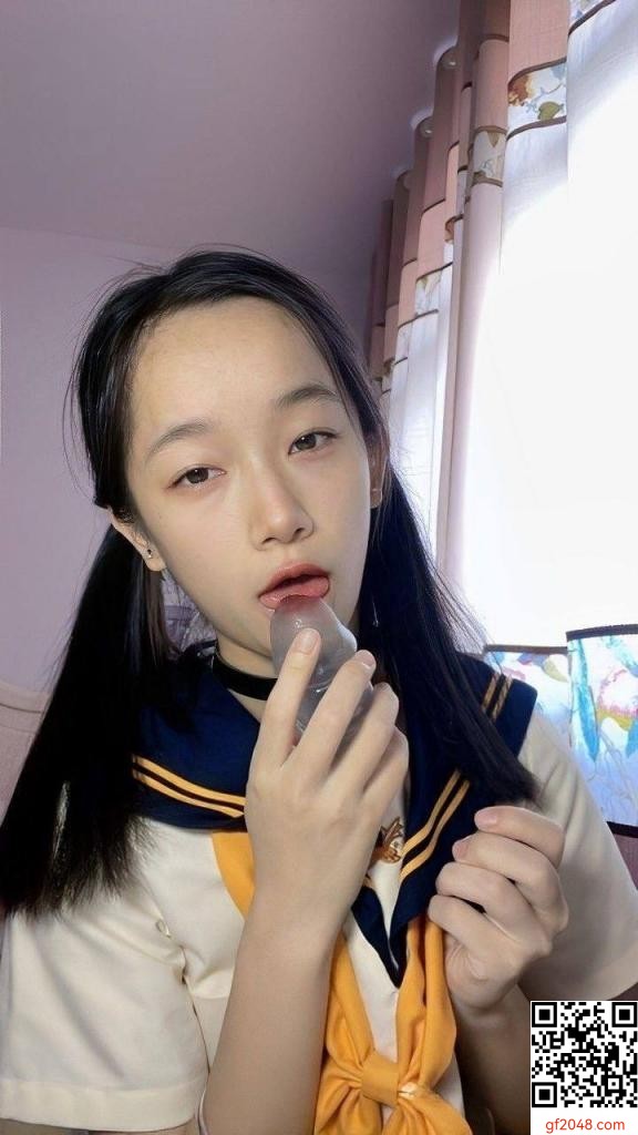 穿着有多纯，脱掉就有多骚4［20P］