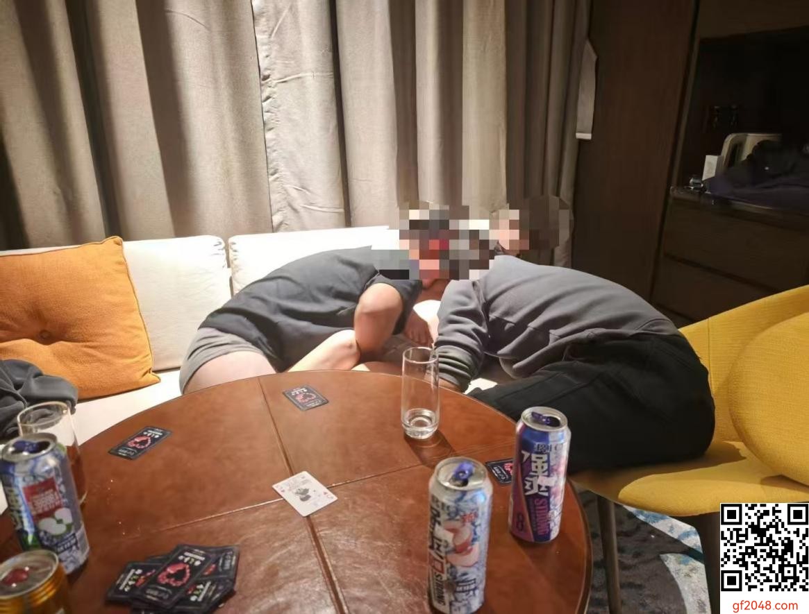 [原创]0371郑州地区白皙皮肤骚逼小嫂子鏖战两位大鸡巴单男，尽享快感极乐体验![20p]