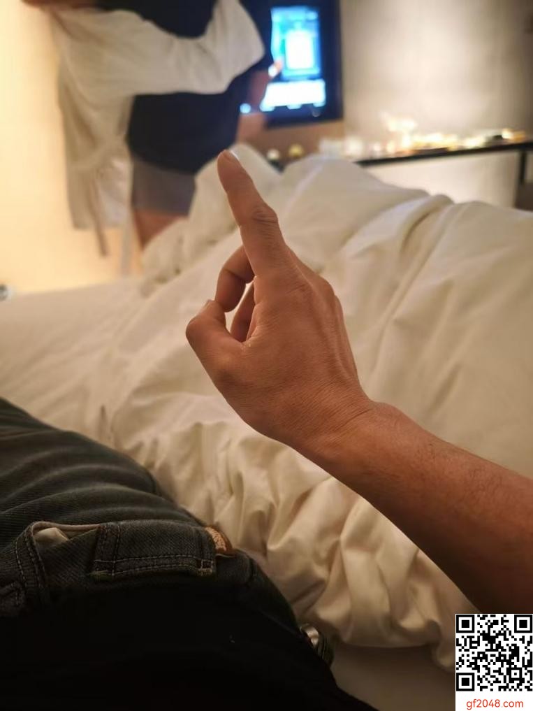 [原创]0371郑州地区白皙皮肤骚逼小嫂子鏖战两位大鸡巴单男，尽享快感极乐体验![20p]