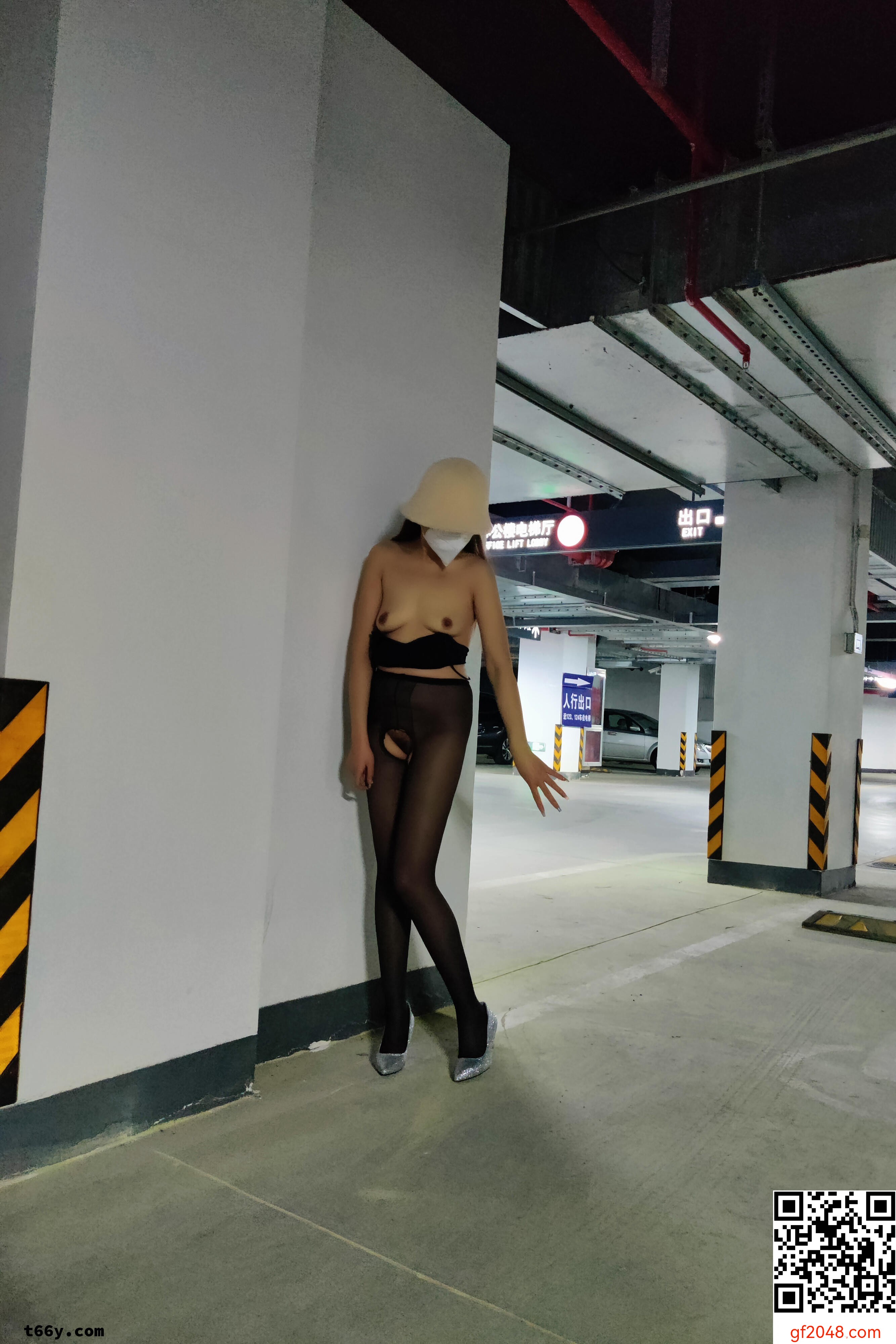 [原创]娇妻的大长腿之地下车库+男厕所双重露出刺激，最后回家内射！另寻单男！[48P]