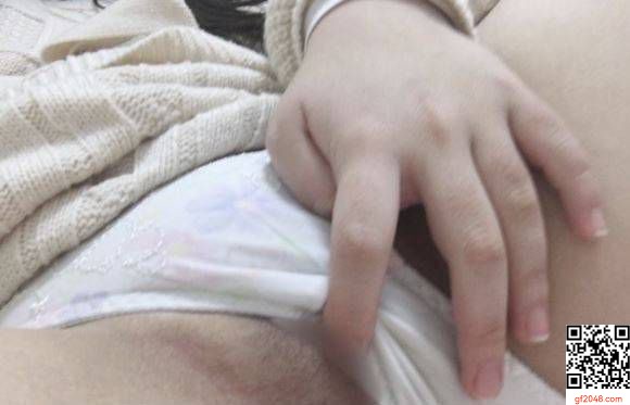 鮮嫩美少女愛自拍  (18P)
