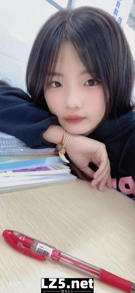 穿着有多纯，脱掉就有多骚3［30P］