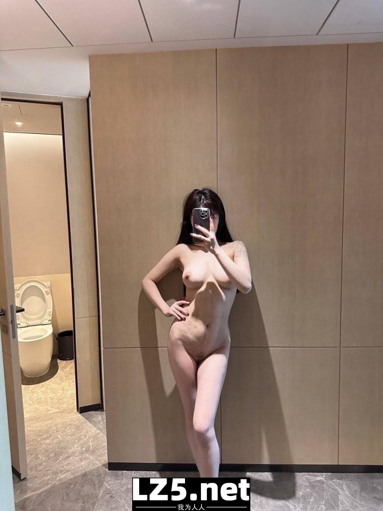 性福的小两口［24P］