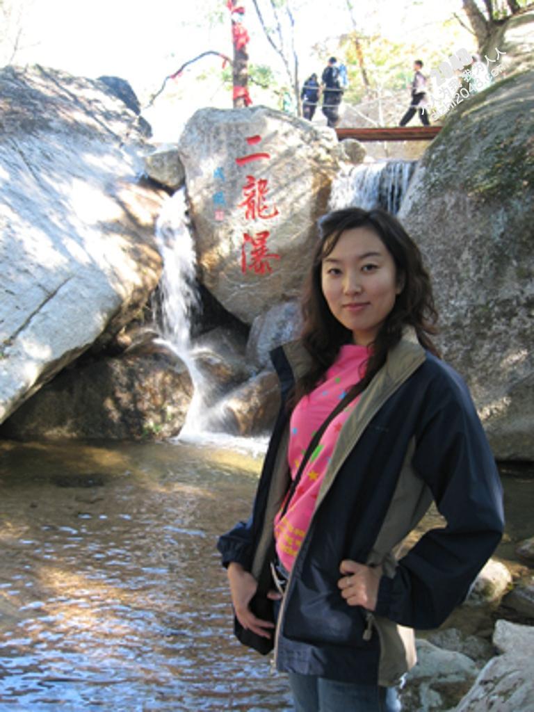 野外出游，也不忘给情人口交【20P】