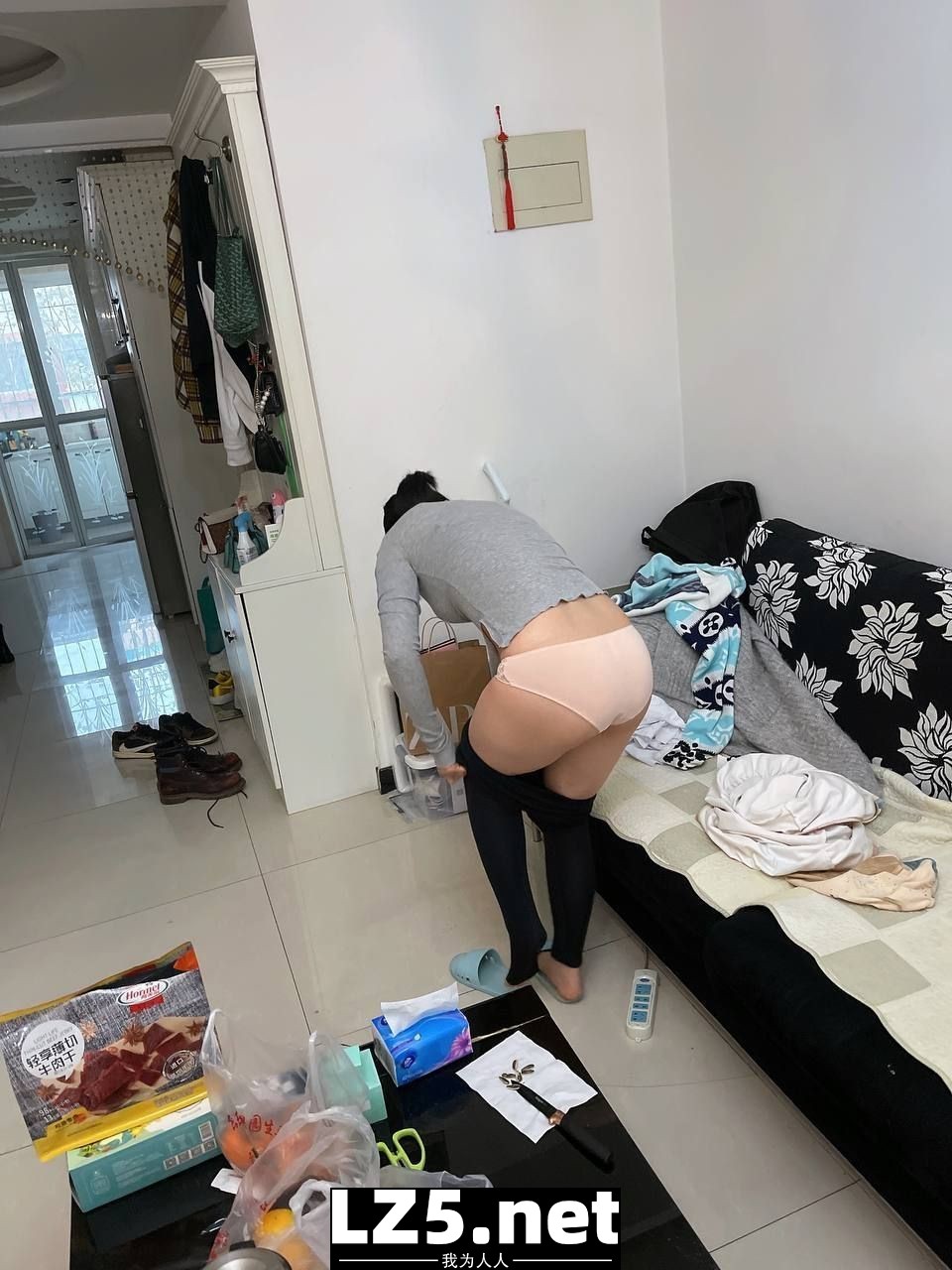 豐滿人妻居家自拍  (12P)