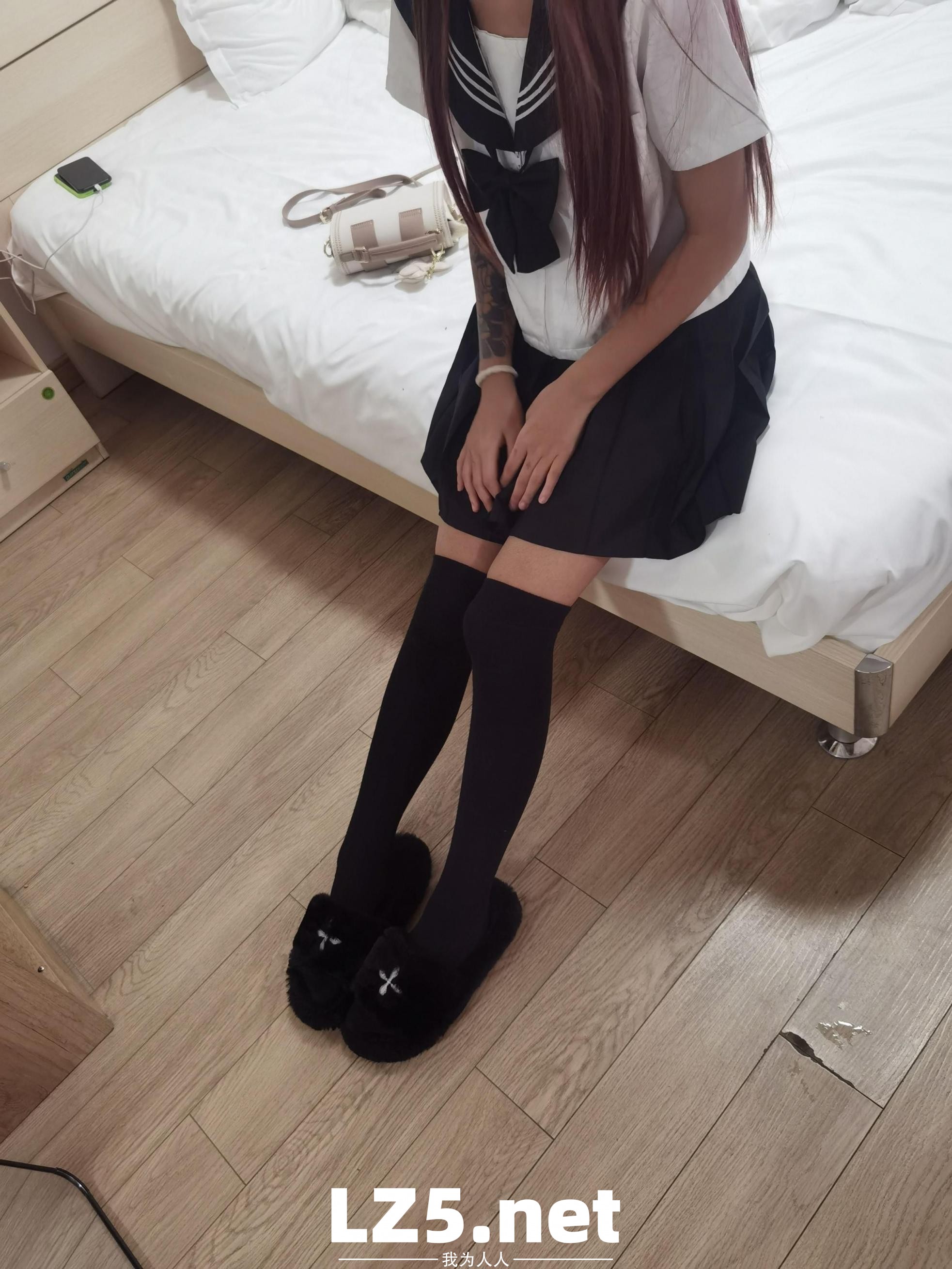 十足的骚货 [30P]