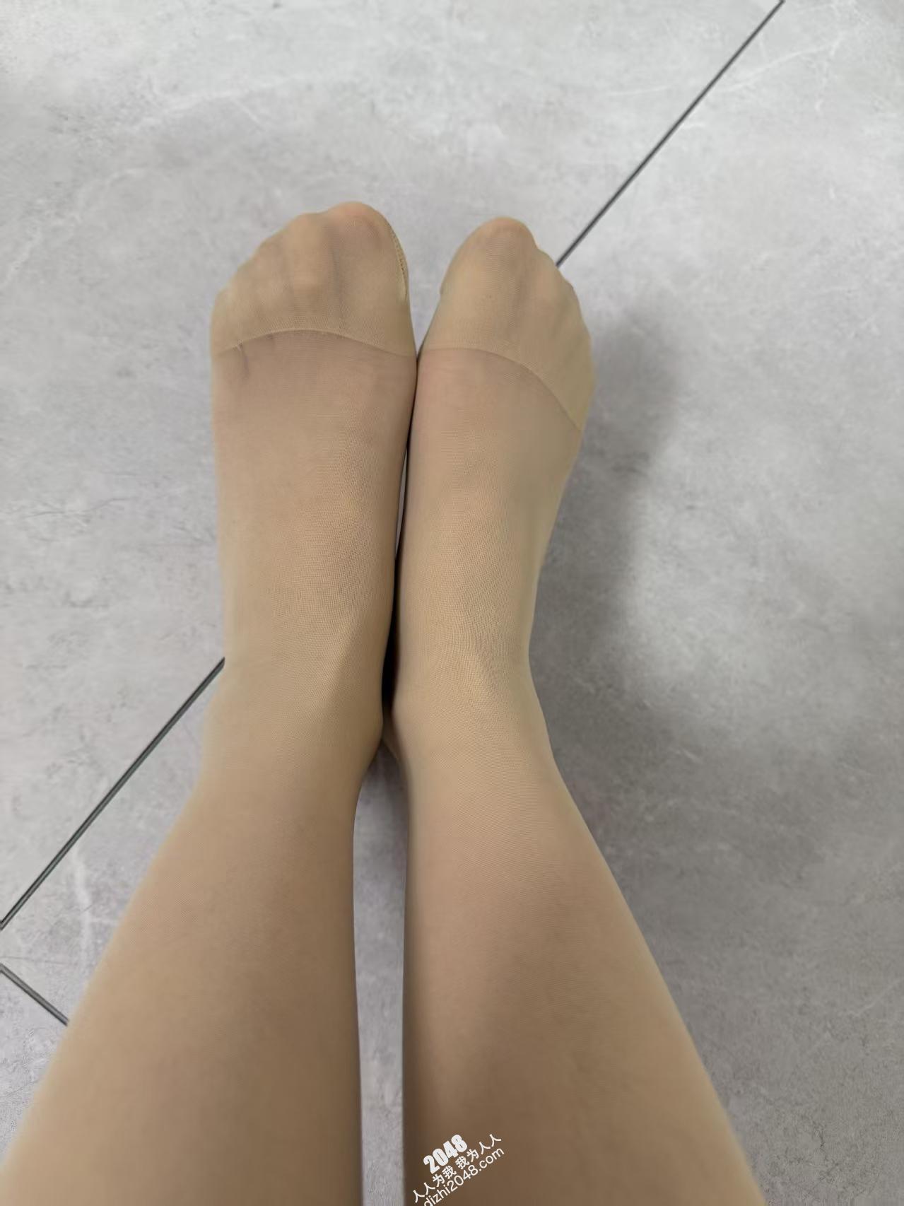 杨铃玉 肉丝玉足包臀裙【66P】
