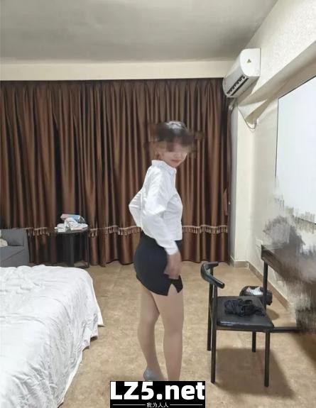 丰臀少妇放纵的一天[24P]