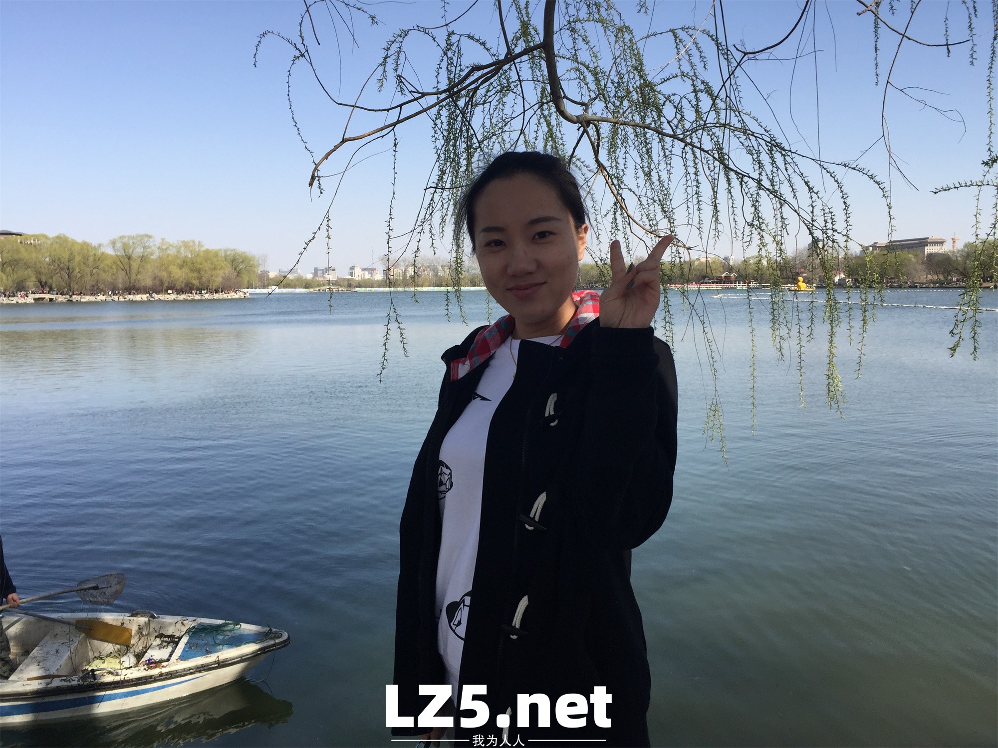 美豔人妻劉珊,云盤海量私拍流出,十年淫片見證嬌娃騷化曆程  (438P)