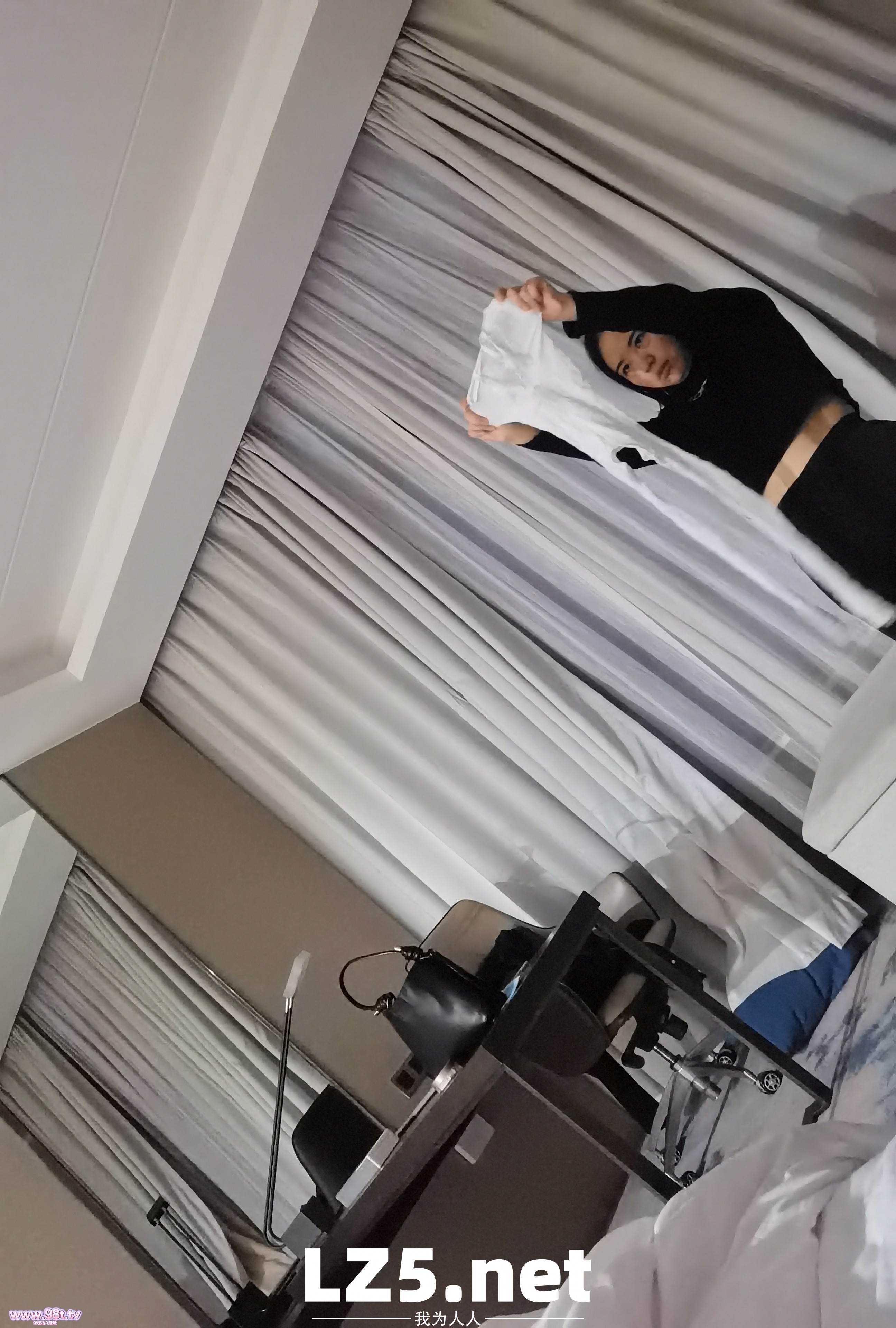 她说她只是妹妹 妹妹说紫色更有韵味【18P+16P+32P+4P+11GIF+露脸+生活照】