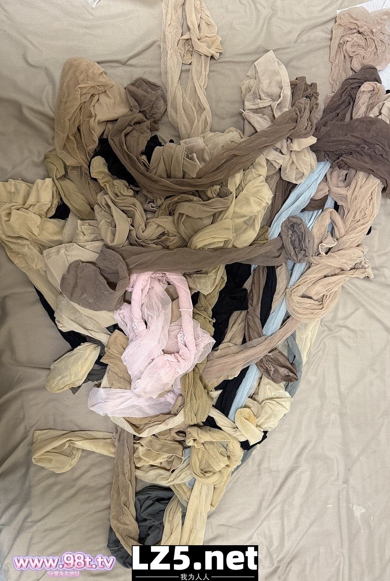 和白丝套装老婆出去开房+内射+同事趣事【47P+GIF】