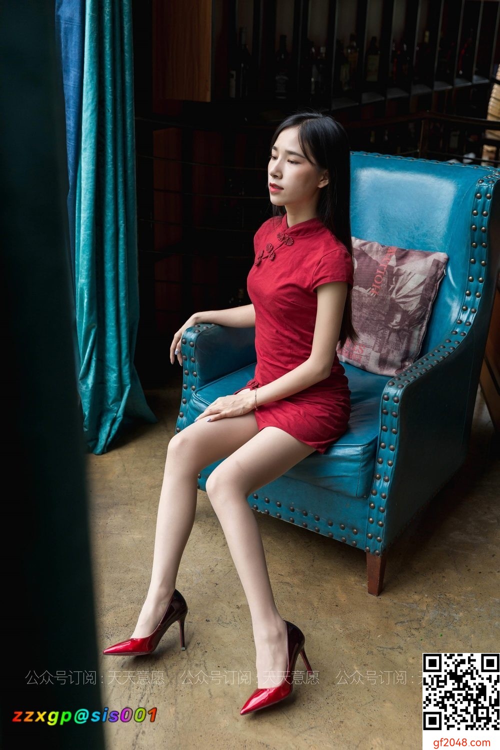 美腿秀12313[丝享家]774：美子《让人炽热的红》[91P]