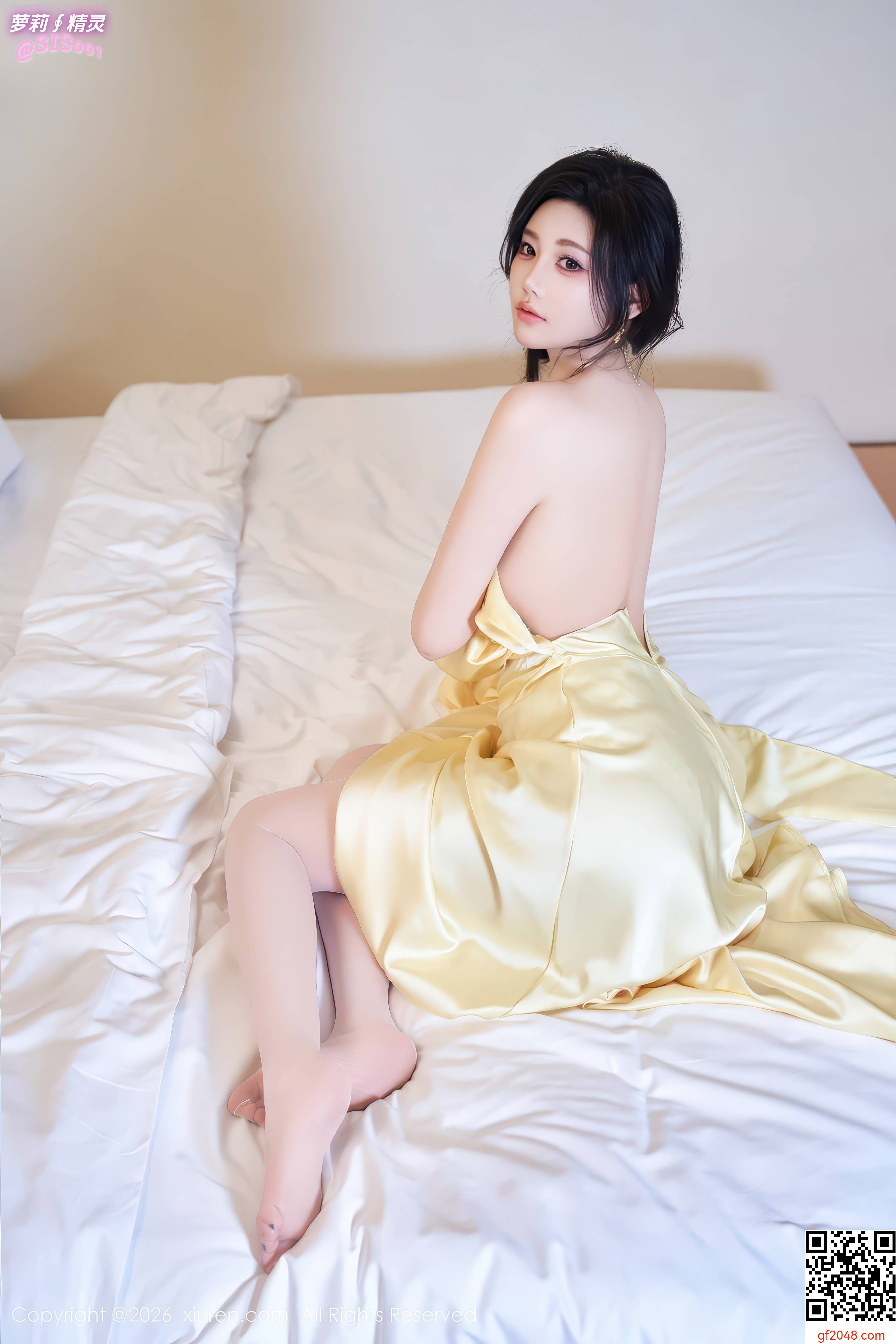【达人组出品】[XiuRen秀人网] 2026.01.07 No.11206 杨晨晨. 性感黄色连衣裙露白色内衣配白丝吊袜秀美腿诱惑写真 [76P]