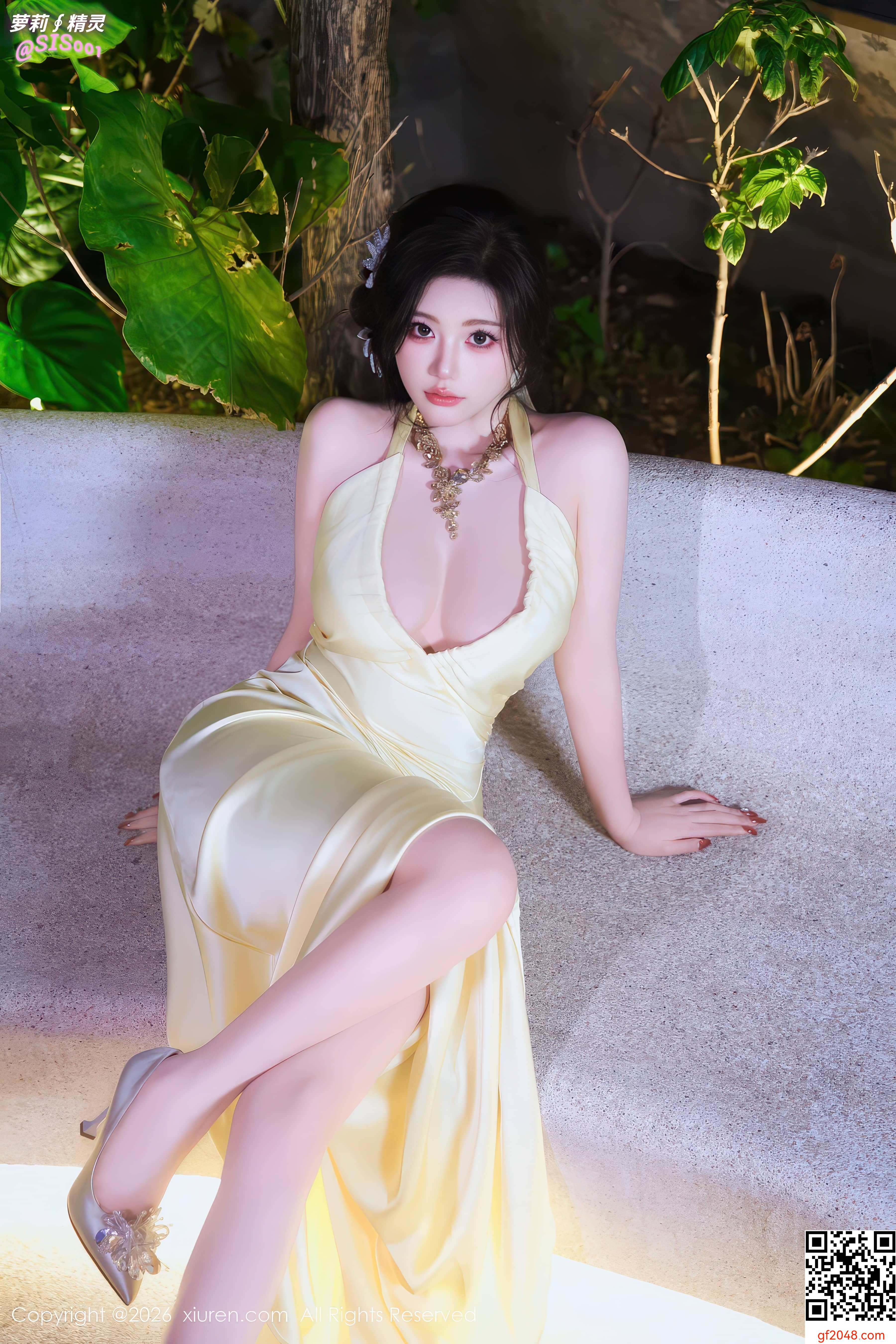 【达人组出品】[XiuRen秀人网] 2026.01.07 No.11206 杨晨晨. 性感黄色连衣裙露白色内衣配白丝吊袜秀美腿诱惑写真 [76P]