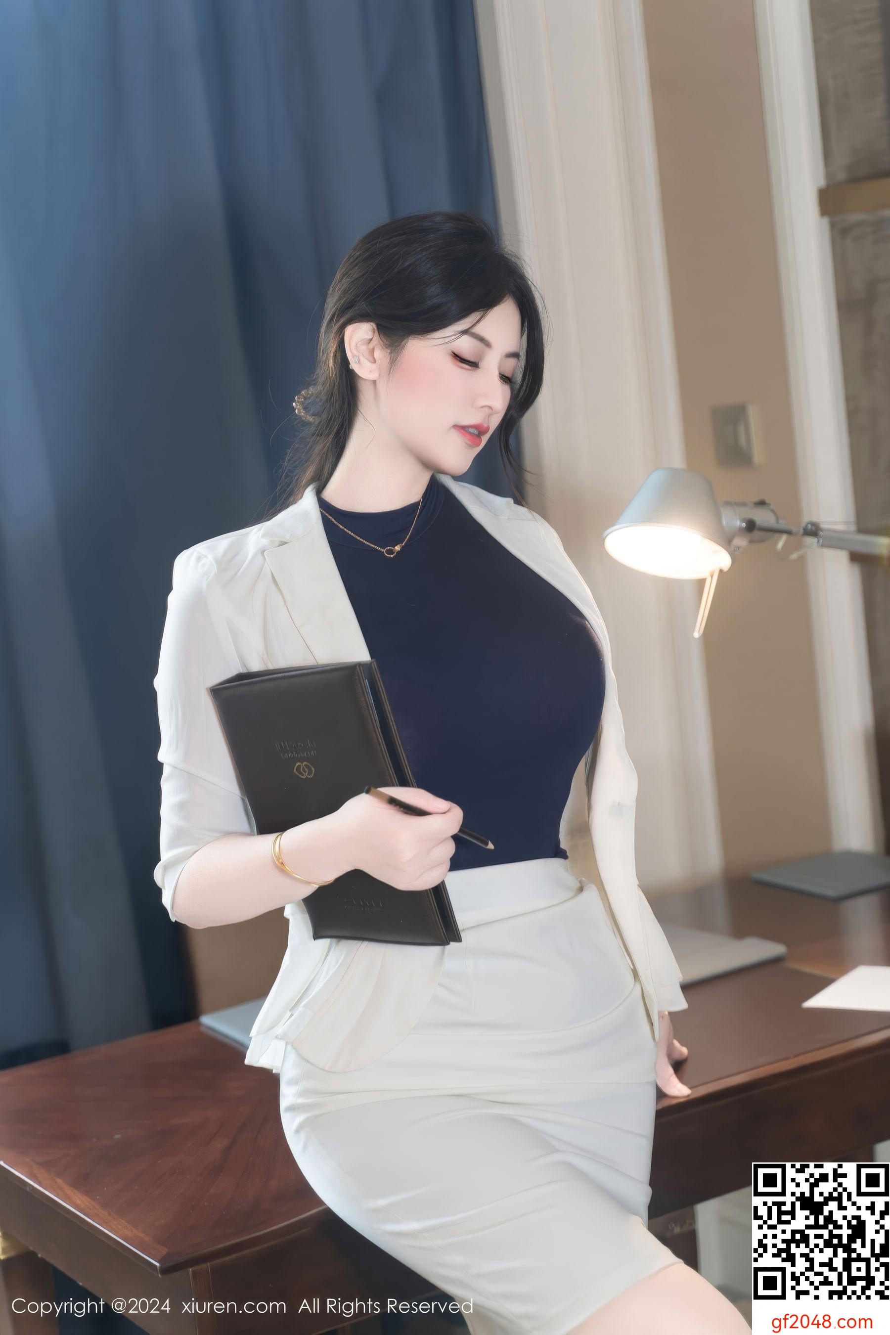 【达人组出品】[秀人网XiuRen] No.9319 诗诗kiki[98P]