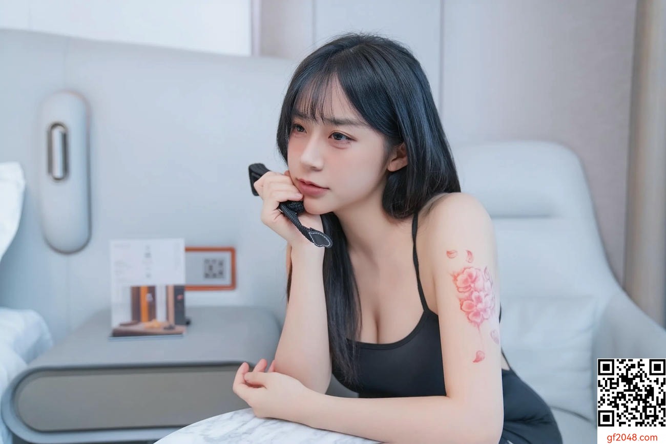 【網路收集系列】YITUYU .. 慵懶與魅惑交織 一元同學Jodie【72P】
