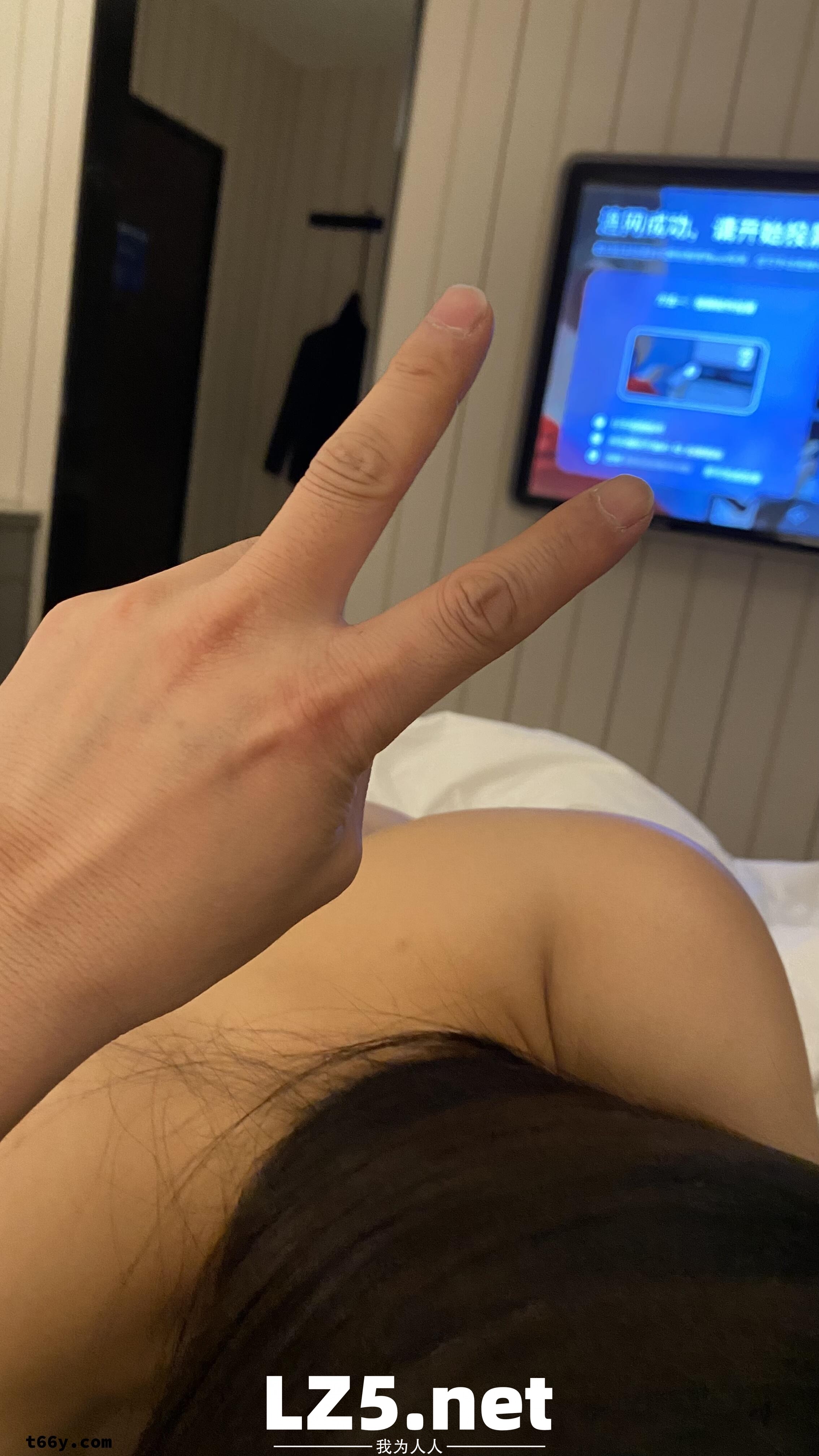 ［原创］再次分享自家黑屄老婆［12P］