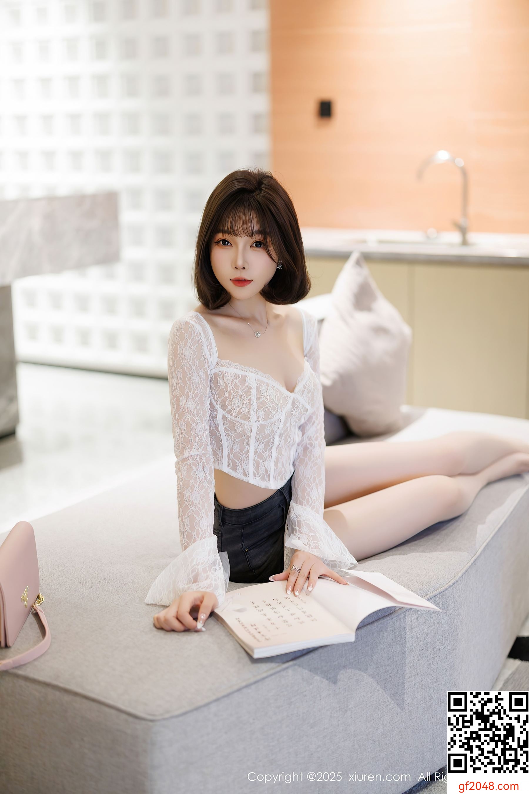 [XiuRen秀人网] No.10113 徐莉芝Booty 诱人白袜
