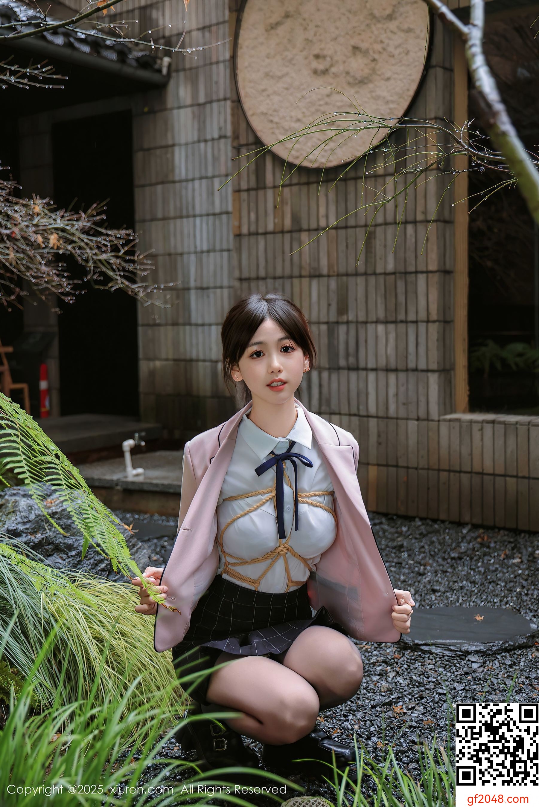 [XiuRen秀人网] No.9949 奶芙乔乔 美腿黑丝