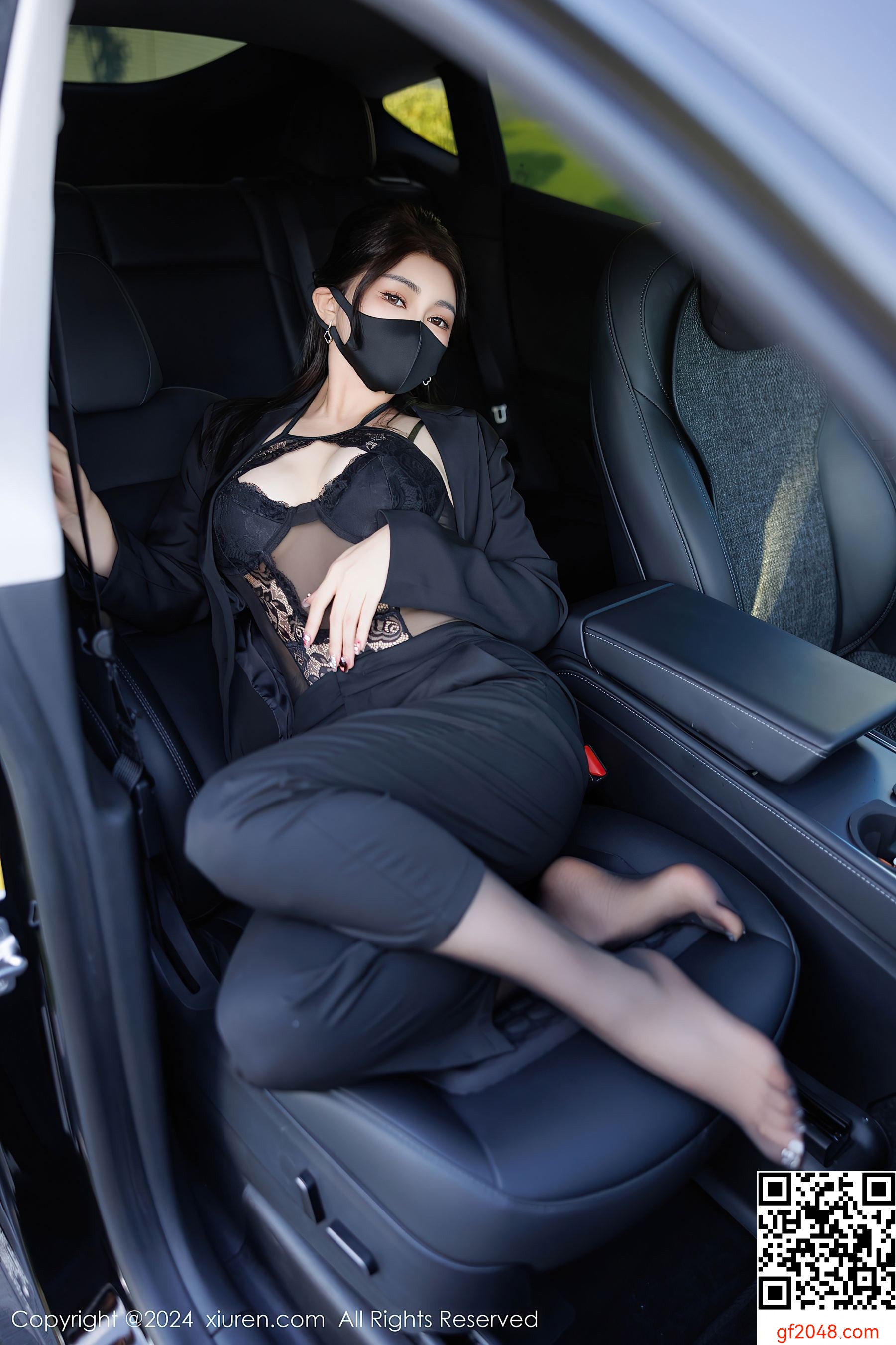 [XiuRen秀人网] No.9405 凯竹Quinn 黑丝美腿