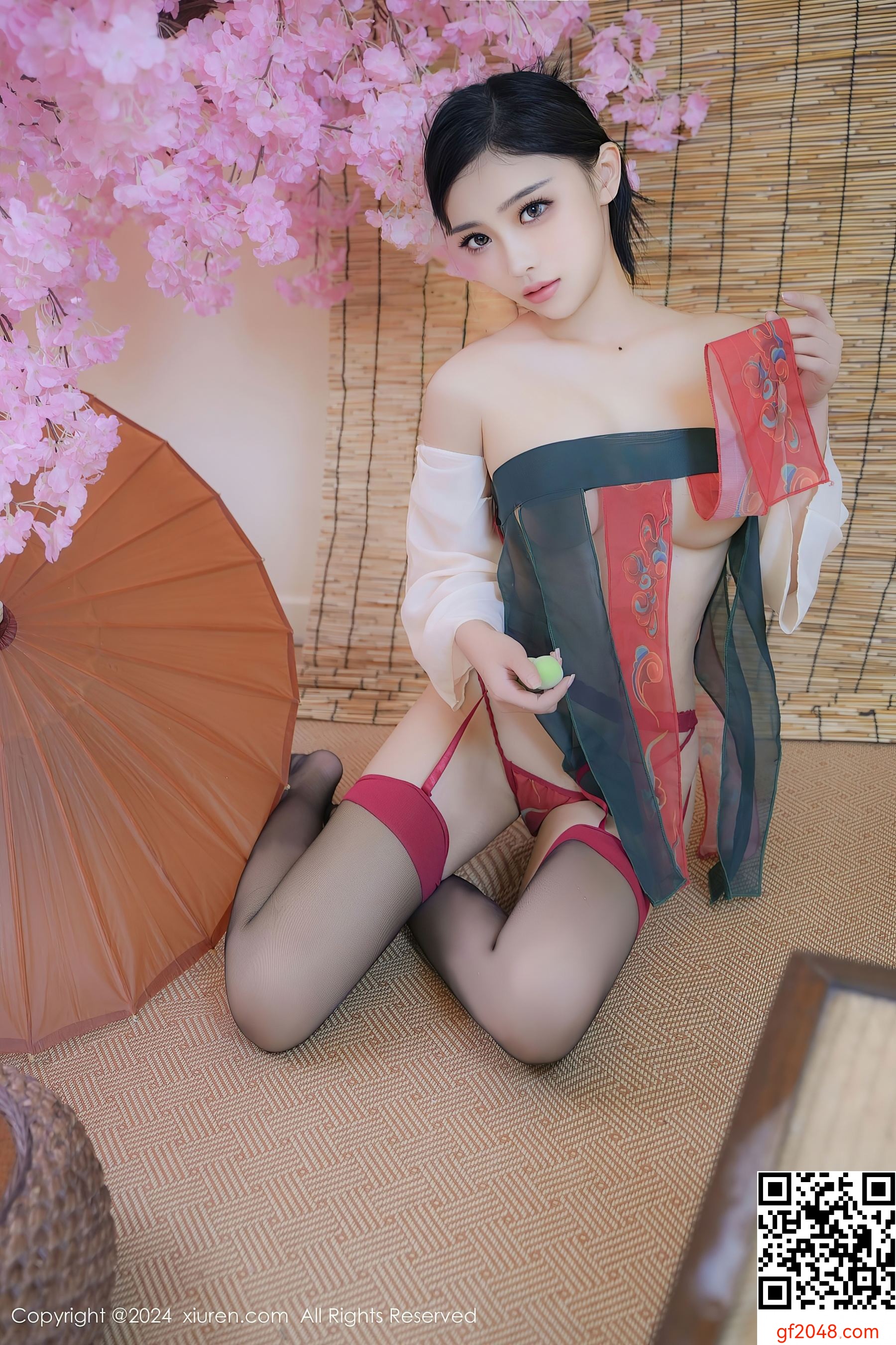 [XiuRen秀人网] No.9351 妙可可Cheese 黑丝美腿
