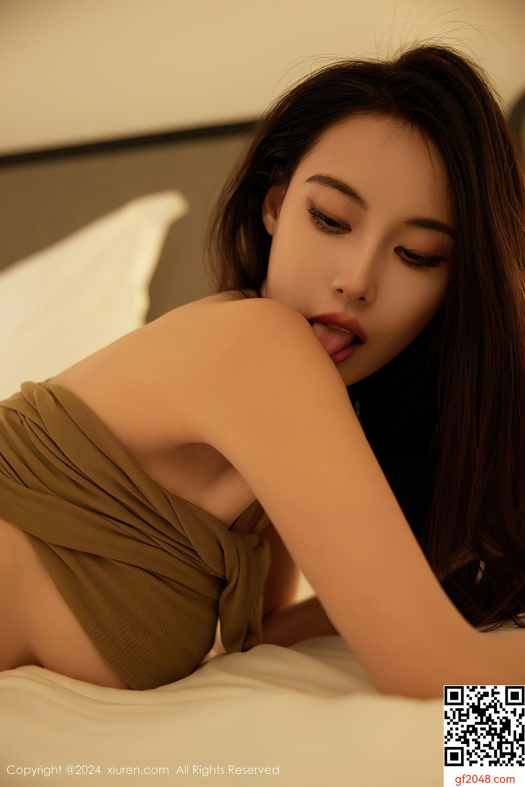 [XiuRen秀人网] No.9289 lingyu69 美腿丝袜