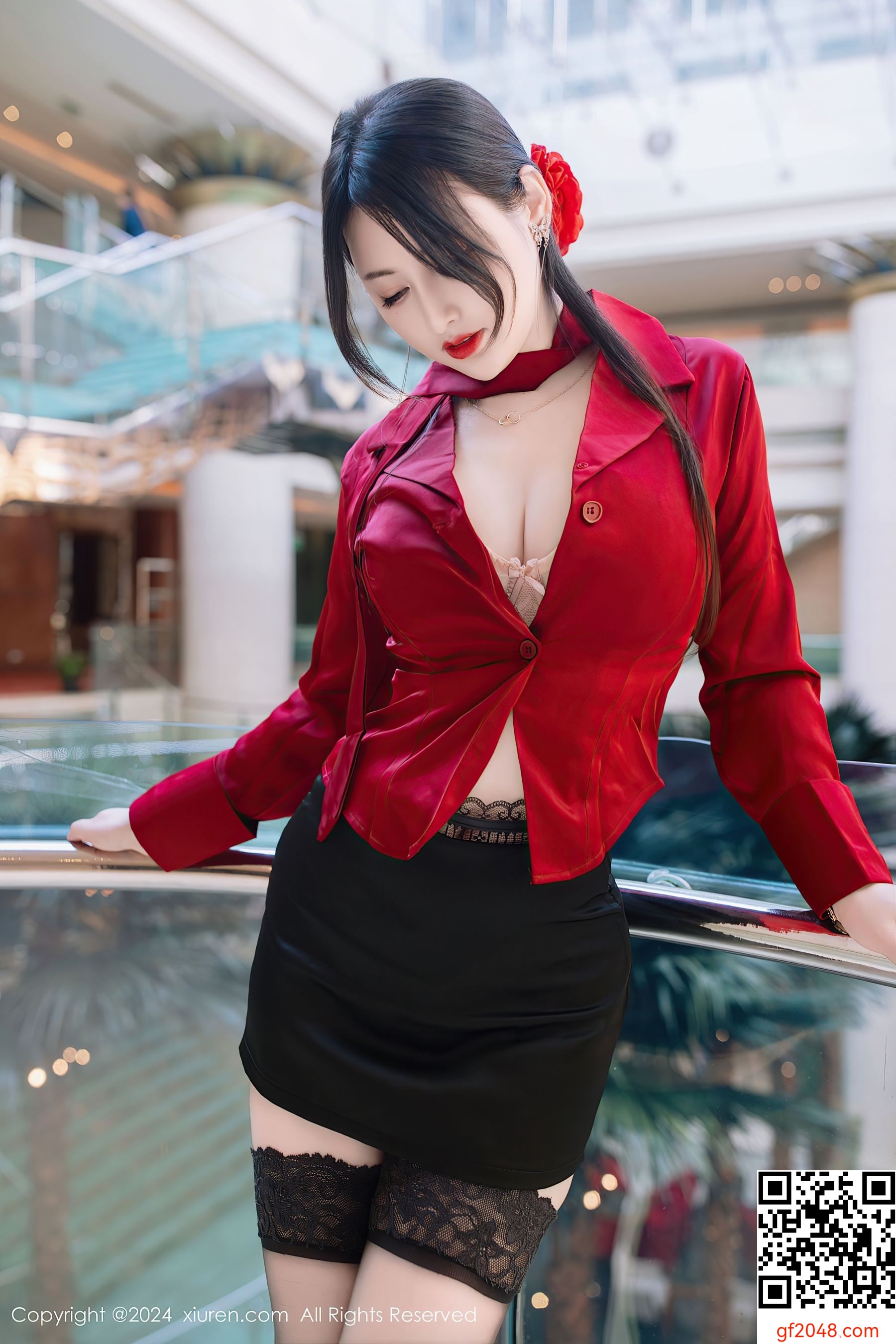 [XiuRen秀人网] No.9290 诗诗kiki 黑丝美臀