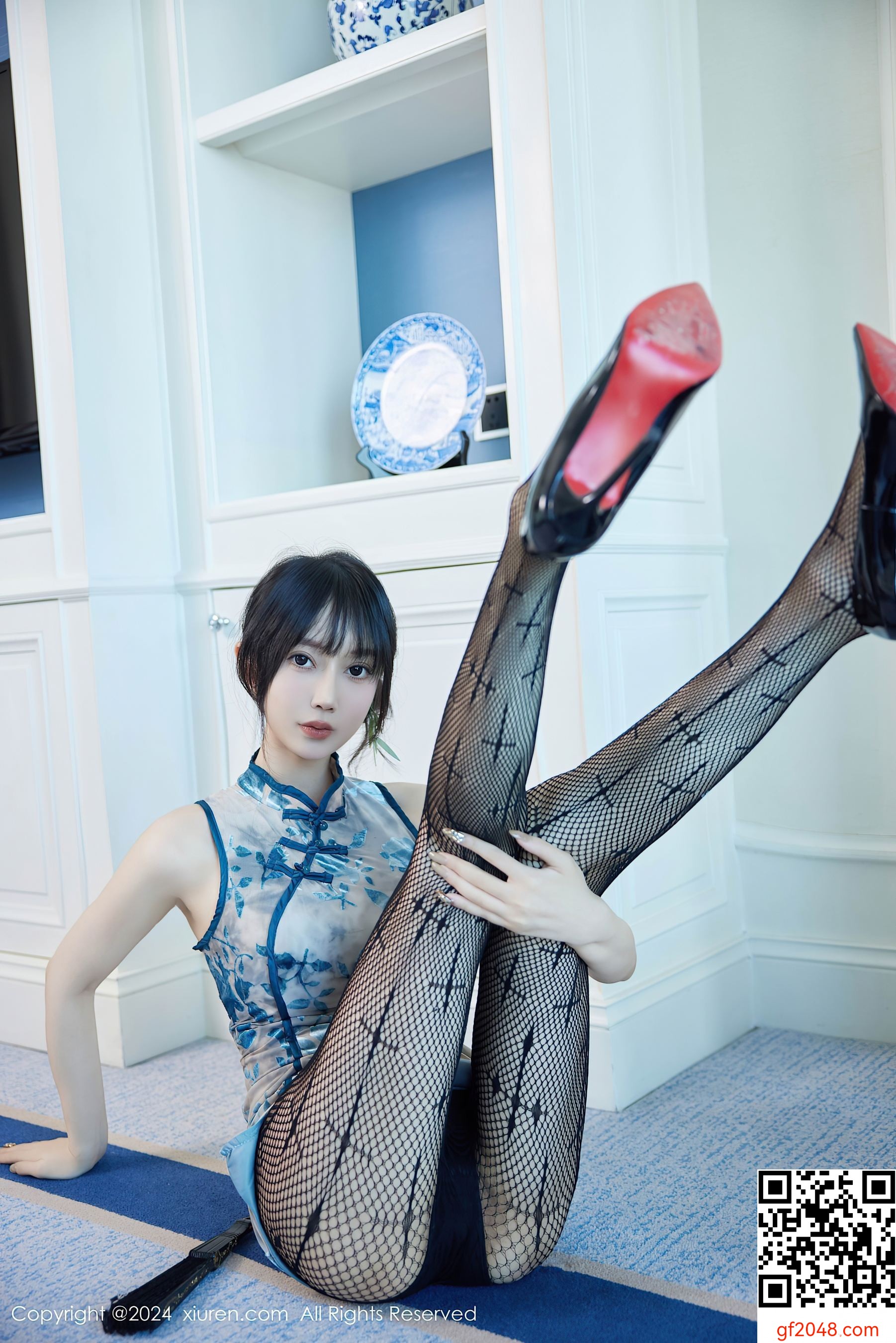 [XiuRen秀人网] No.9236 玥儿玥er 美腿丝袜