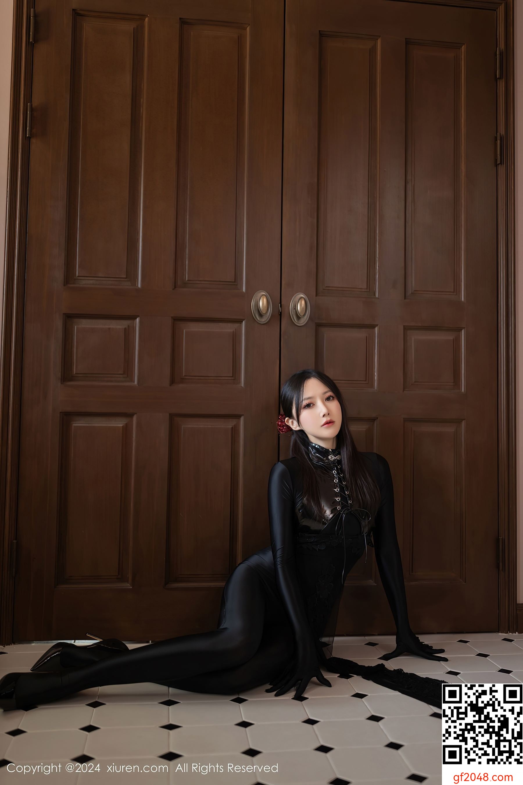 [XiuRen秀人网] No.9125 鱼子酱Fish 美腿性感