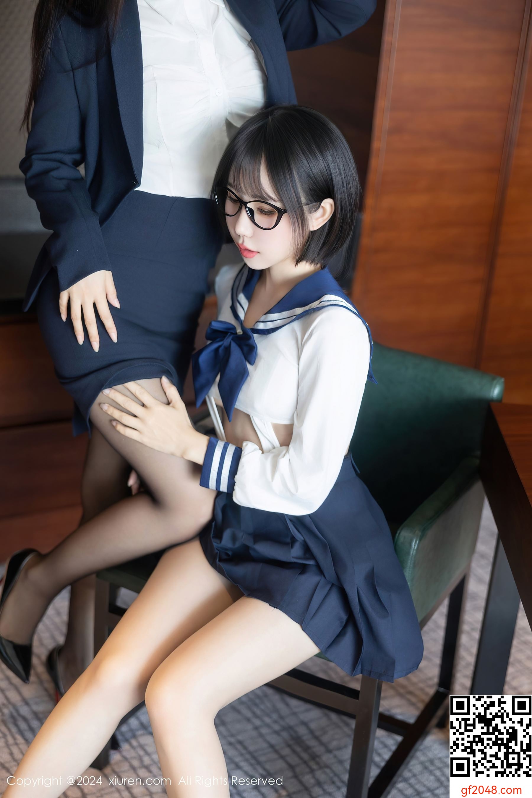 [XiuRen秀人网] No.9065 小蛮妖Yummy 黑丝美腿