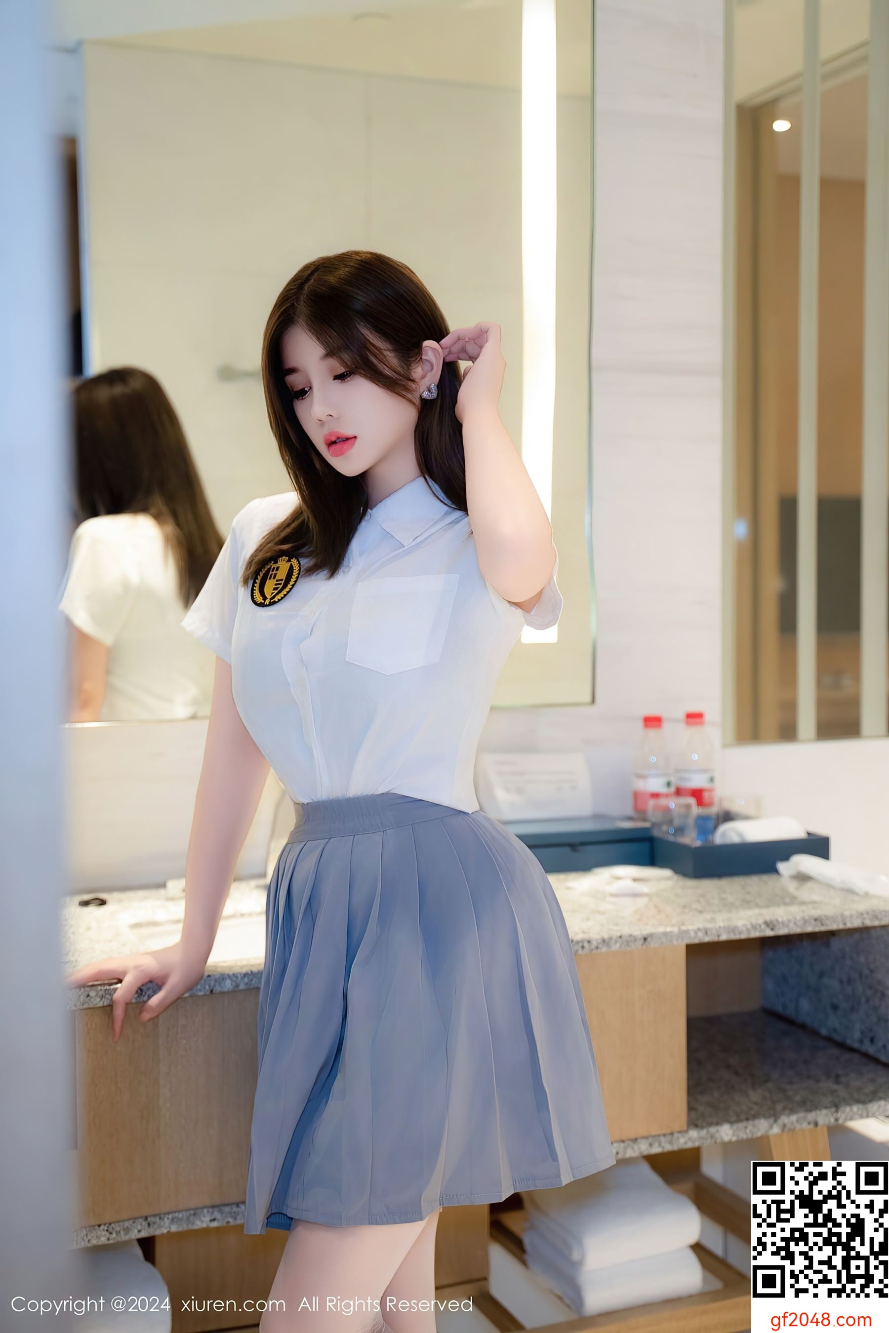 [XiuRen秀人网] No.9066 周jojobaby 美腿丝袜