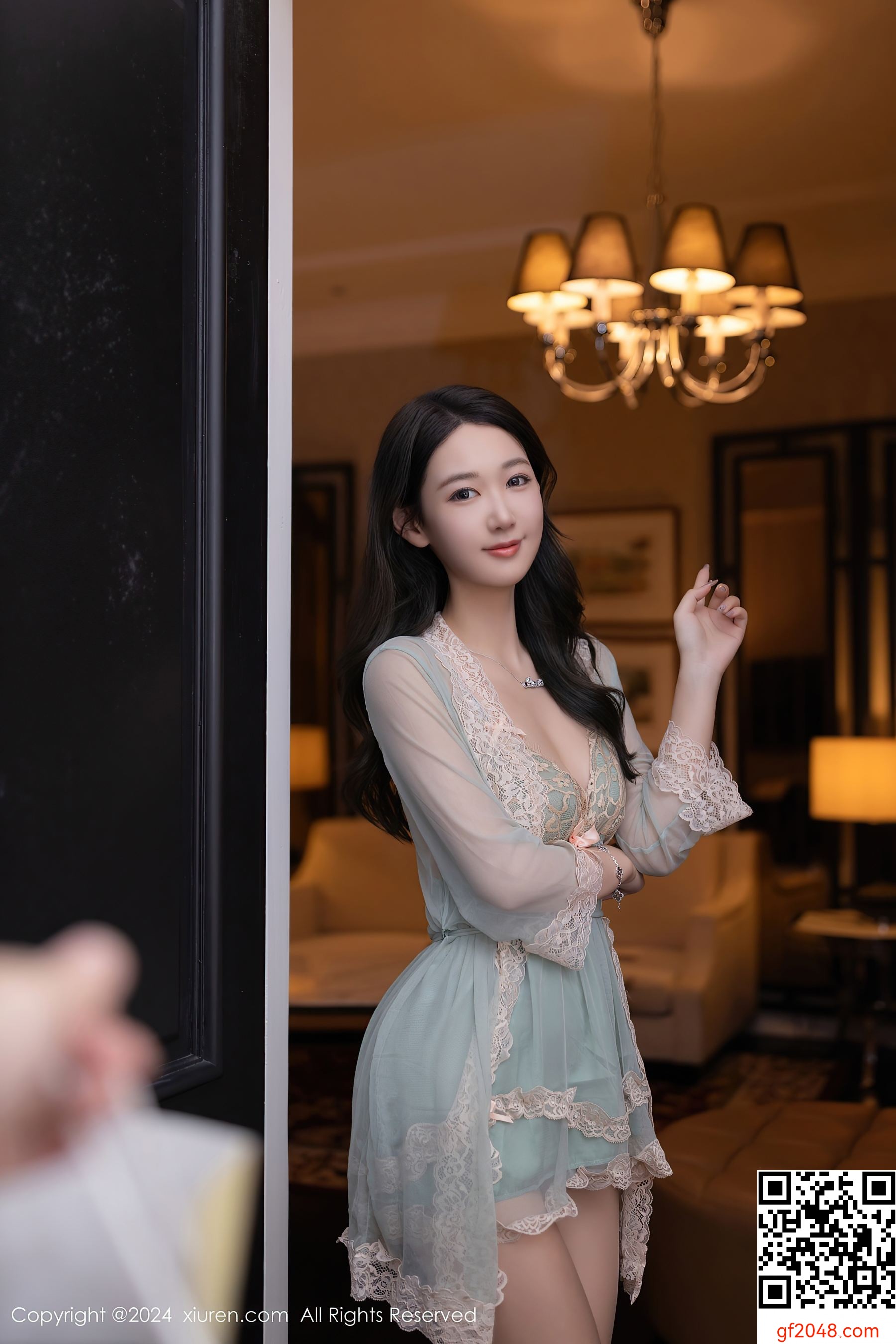 [XiuRen秀人网] No.9069 唐安琪 丝袜美腿