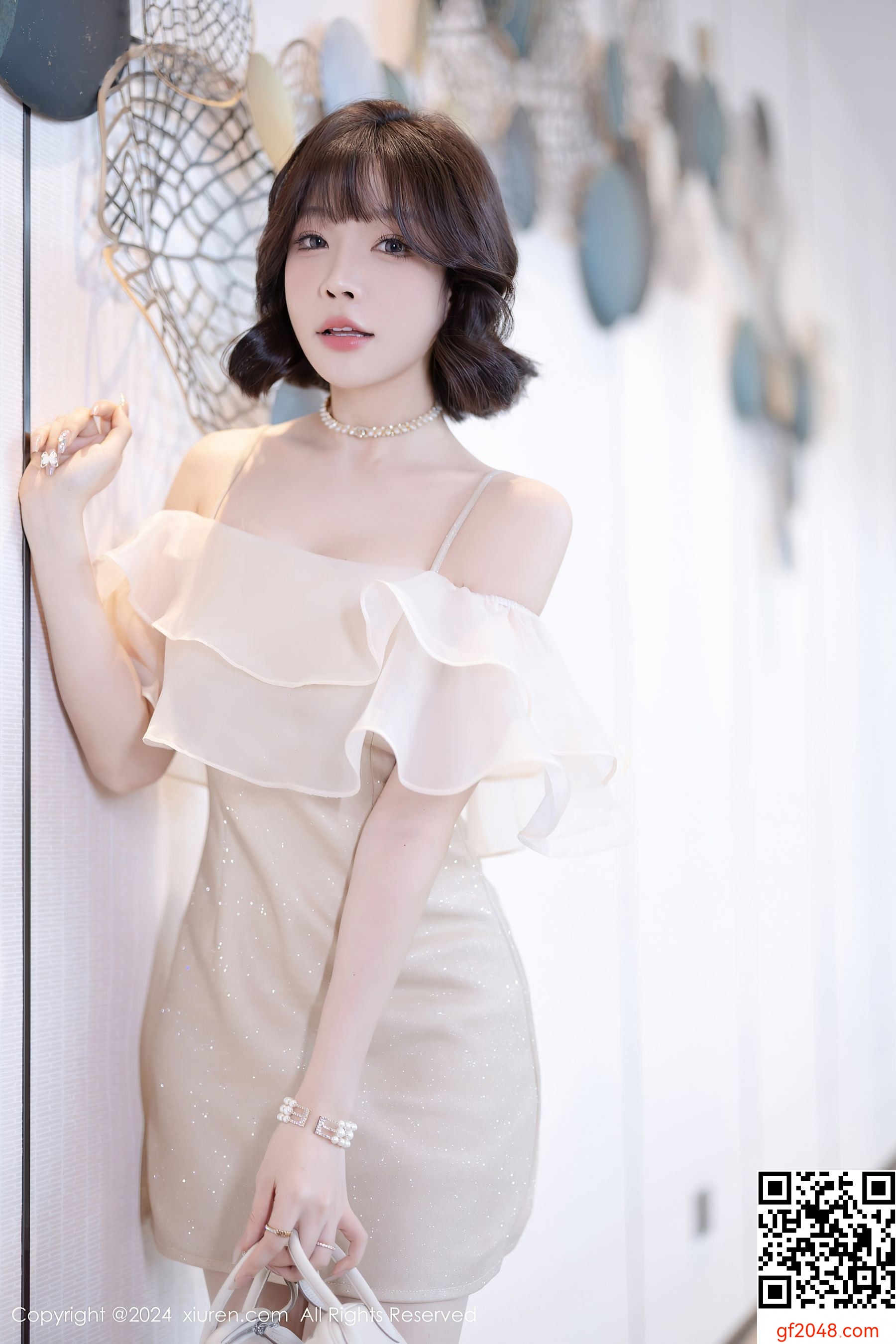 [XiuRen秀人网] No.8917 徐莉芝Booty 丝袜美腿