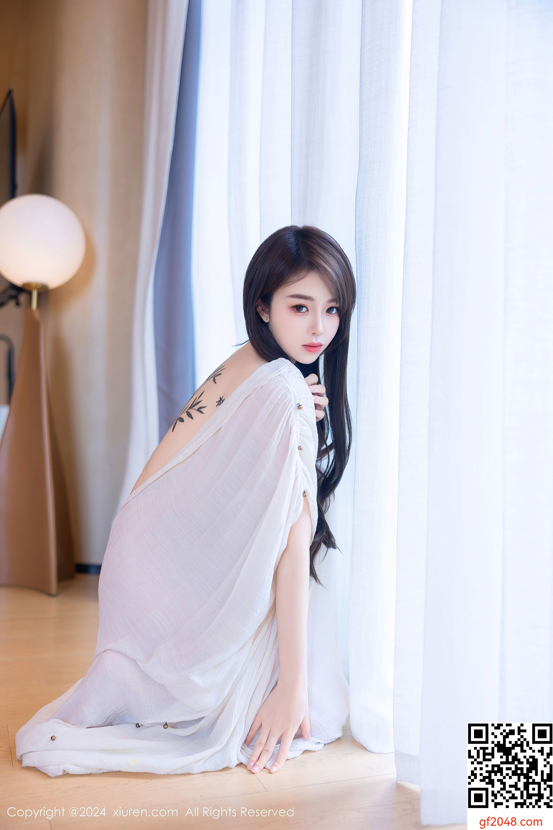 [XiuRen秀人网] No.8842 夏竹 性感美腿