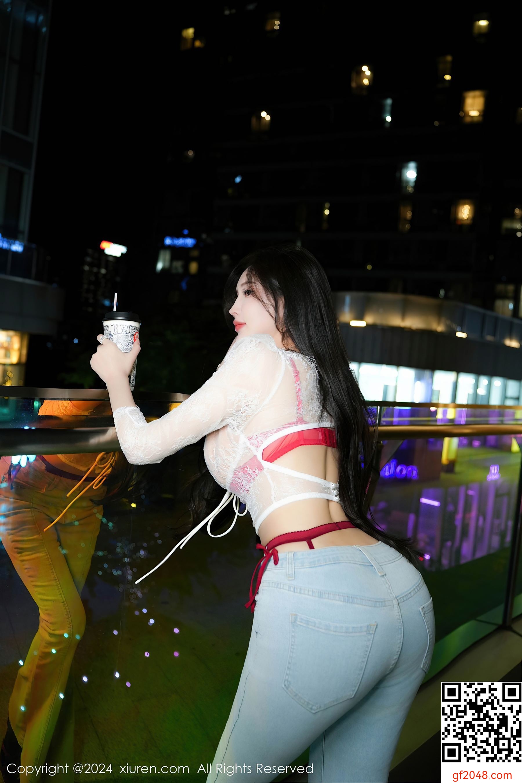 [XiuRen秀人网] No.8846 Carol周妍希X 牛仔裤美腿