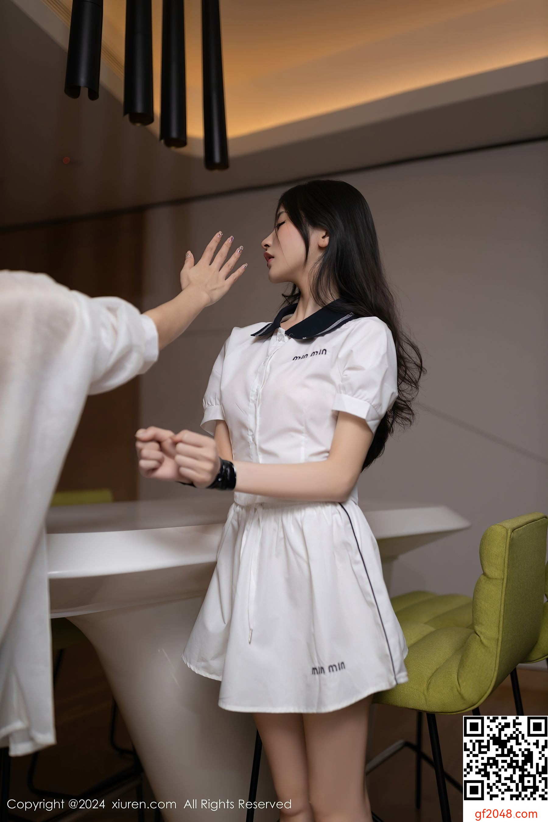 [XiuRen秀人网] No.8793 鱼尾fish 美腿丝袜
