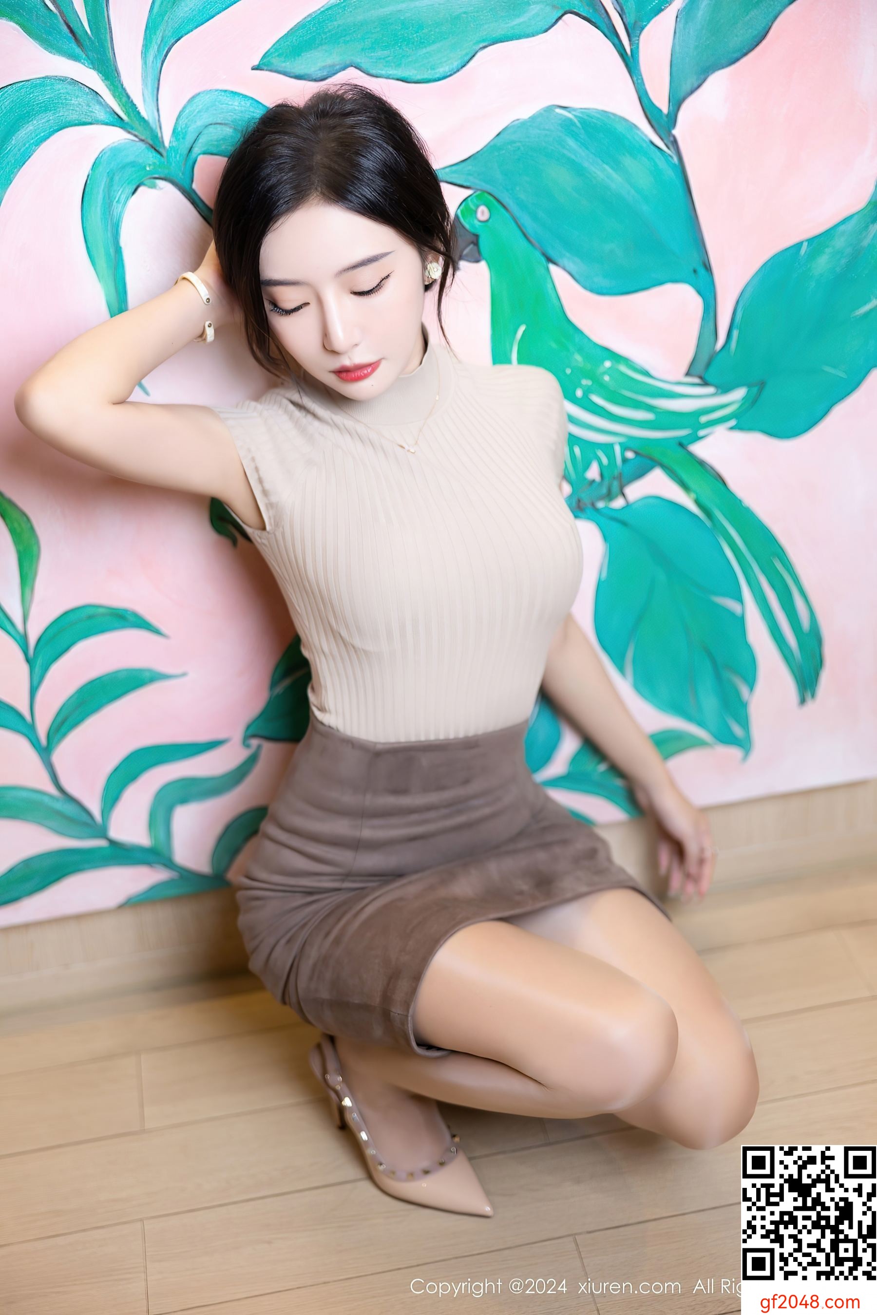 [XiuRen秀人网] No.8741 王馨瑶yanni 丝袜美腿