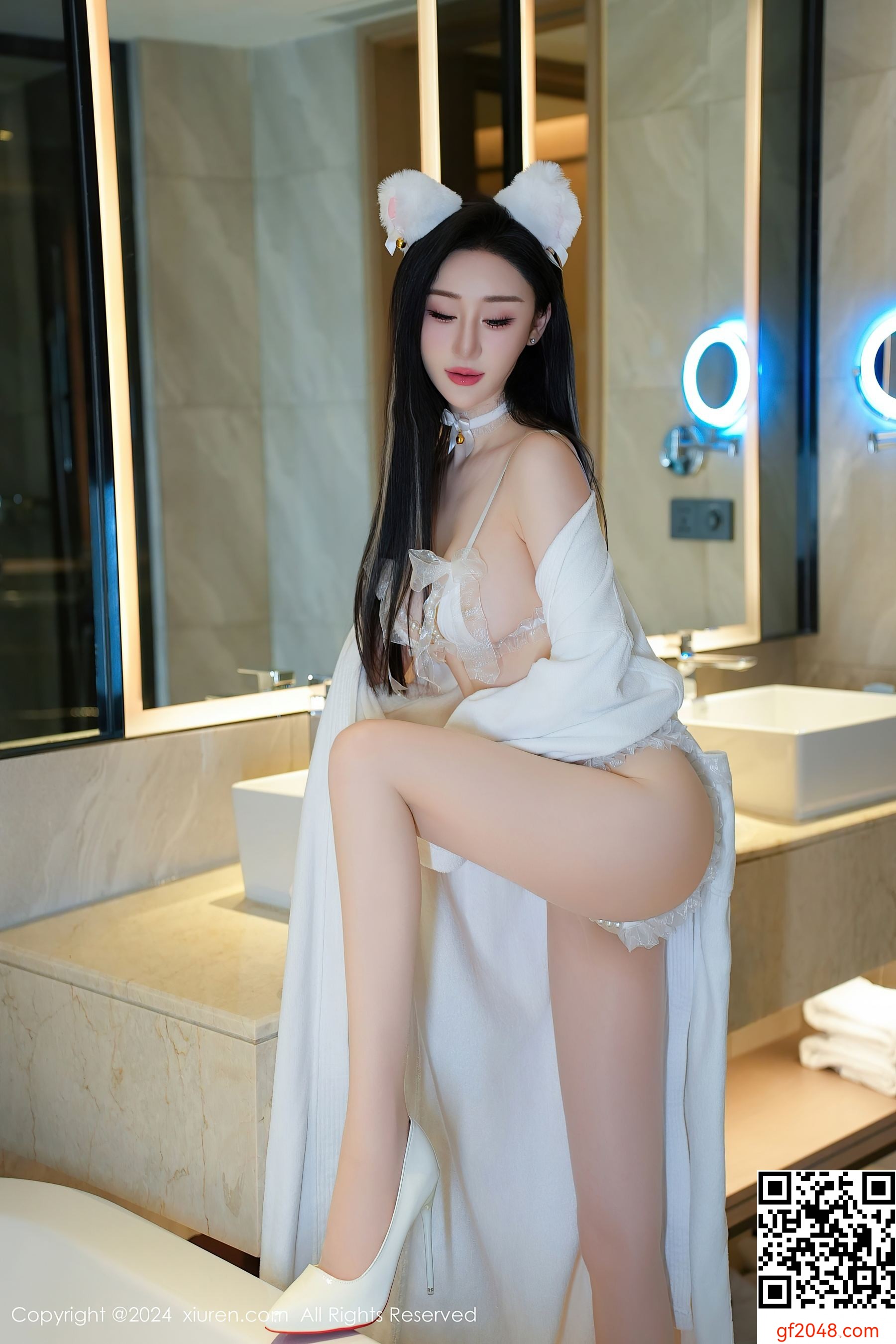 [XiuRen秀人网] No.8679 田兮白 丝袜美腿