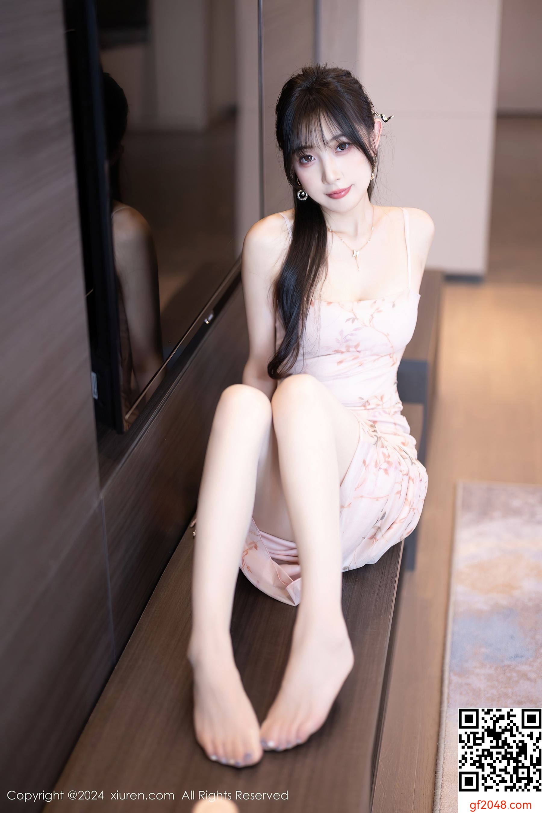 [XiuRen秀人网] No.8682 林星阑 丝袜美腿