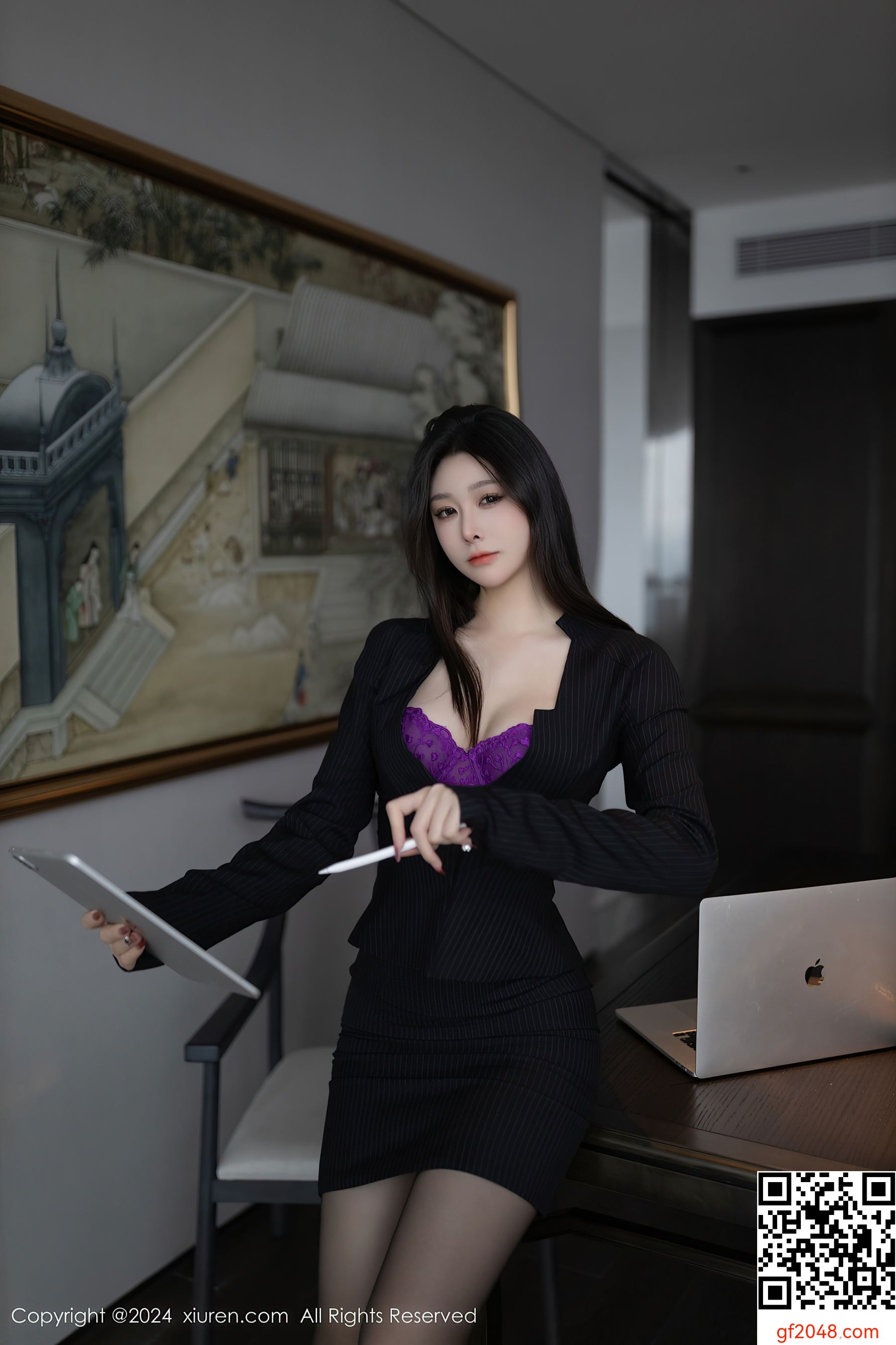 [XiuRen秀人网] No.8626 小逗逗 黑丝美腿