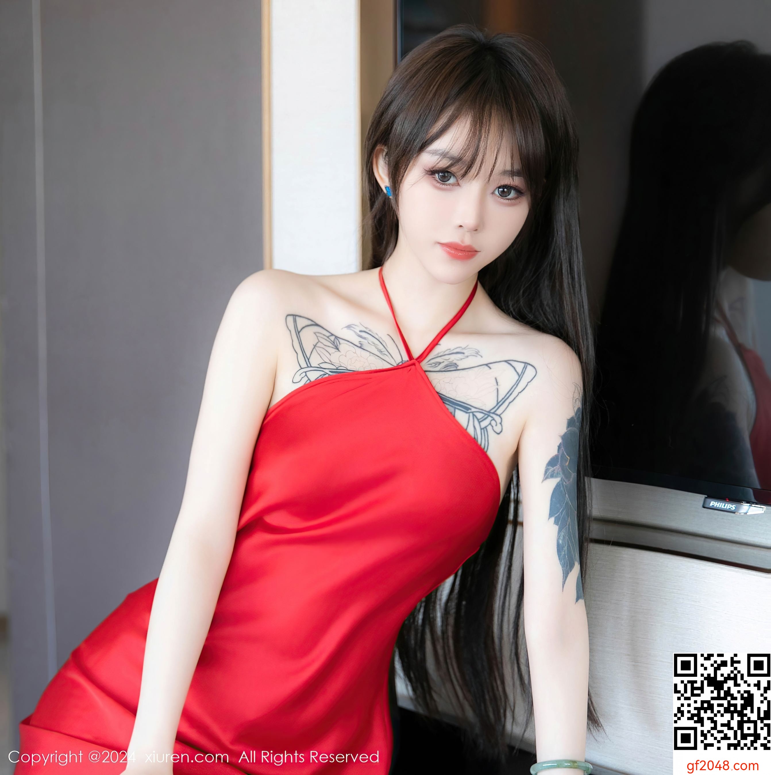 [XiuRen秀人网] No.8630 奶瓶. 长裙美腿