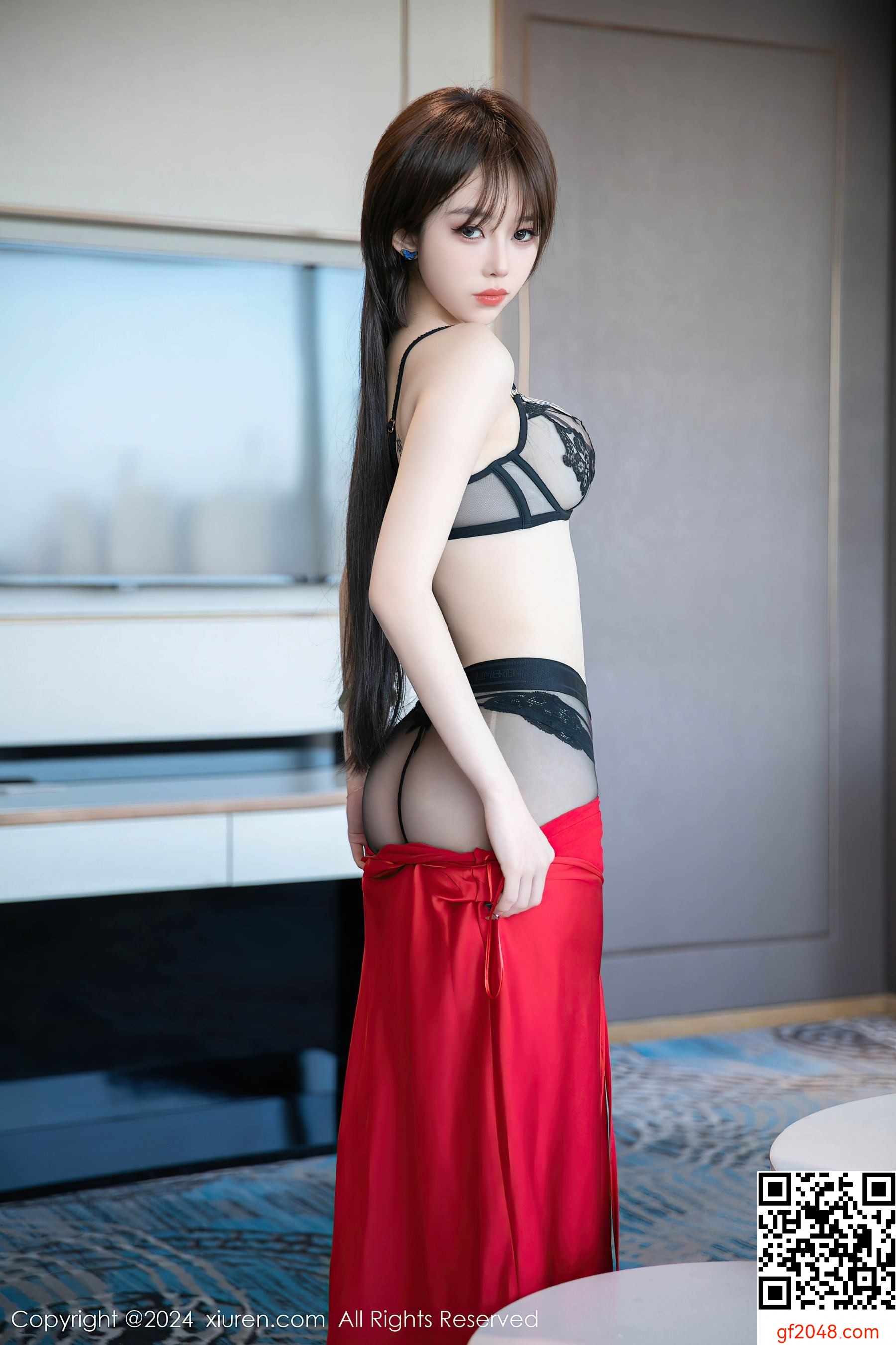[XiuRen秀人网] No.8630 奶瓶. 长裙美腿