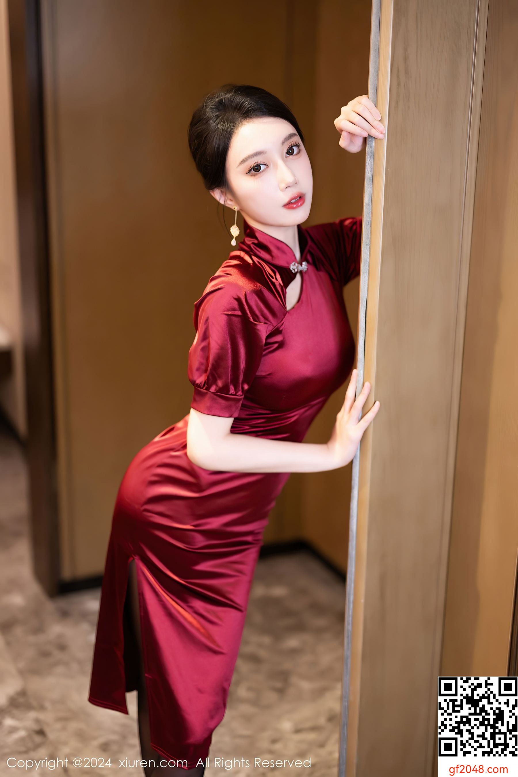 [XiuRen秀人网] No.8479 玥儿玥 性感美腿