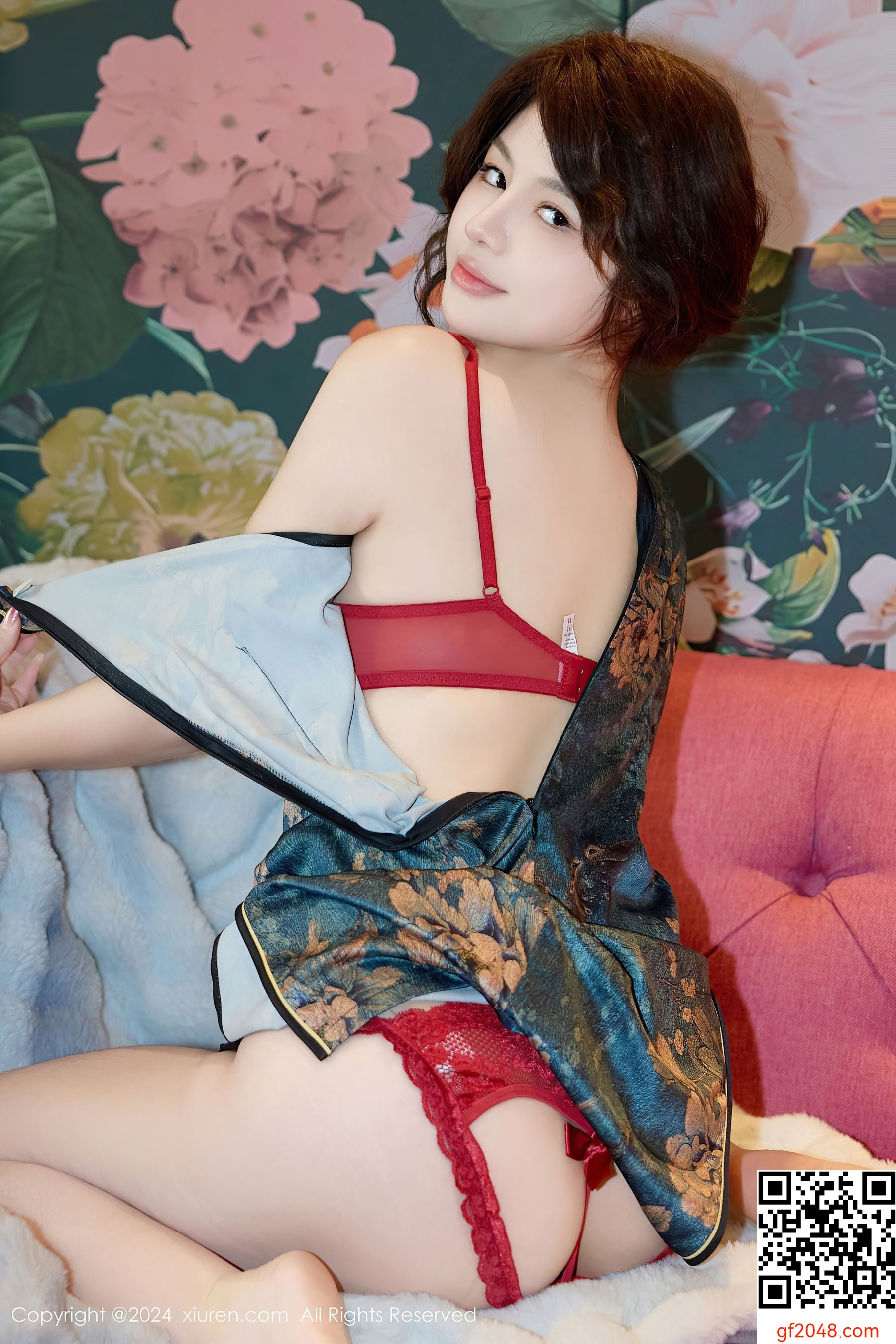 [XiuRen秀人网] No.8374 沈思怡 美臀性感