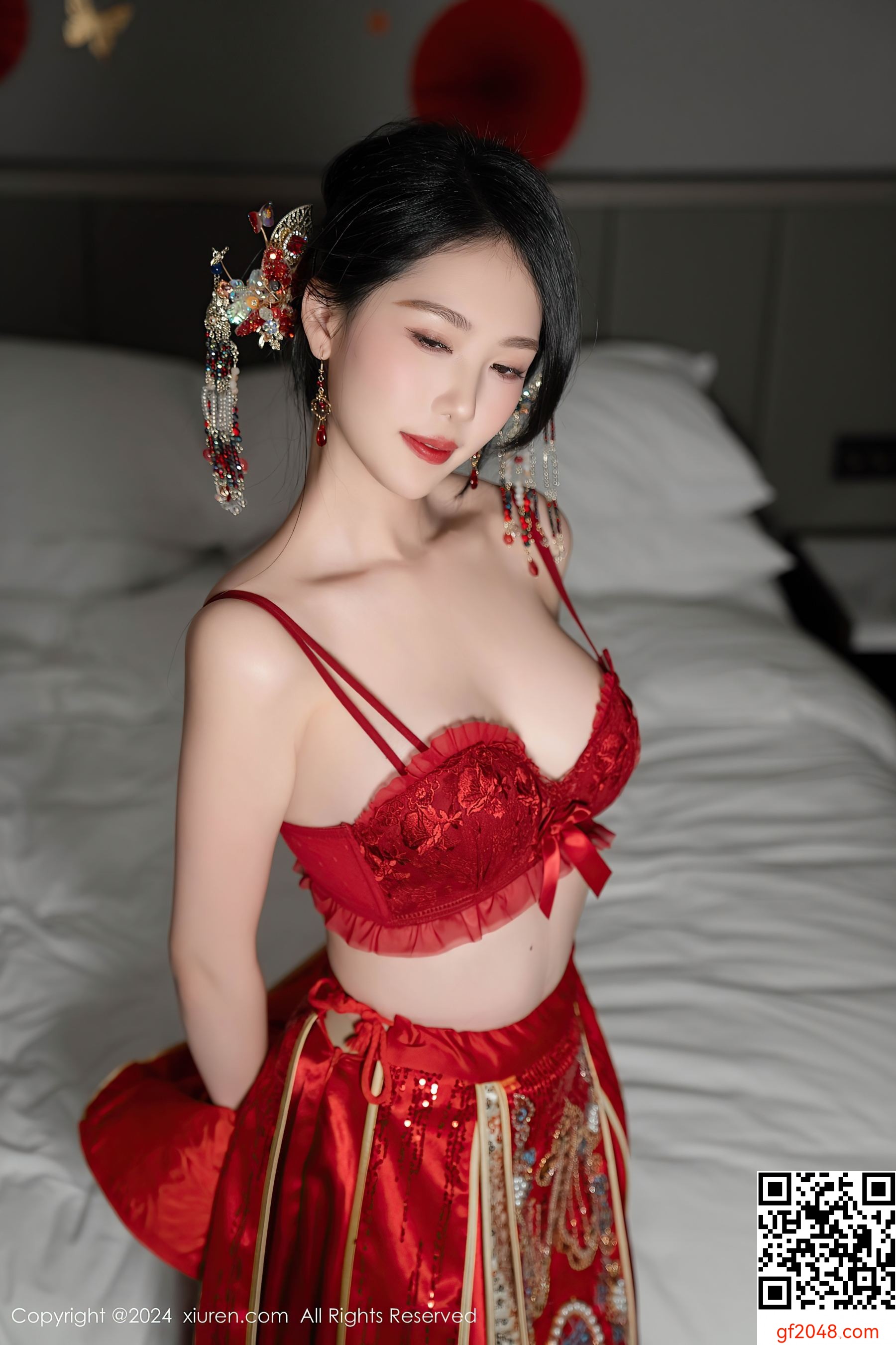 [XiuRen秀人网] No.8376 利世 美腿丝袜
