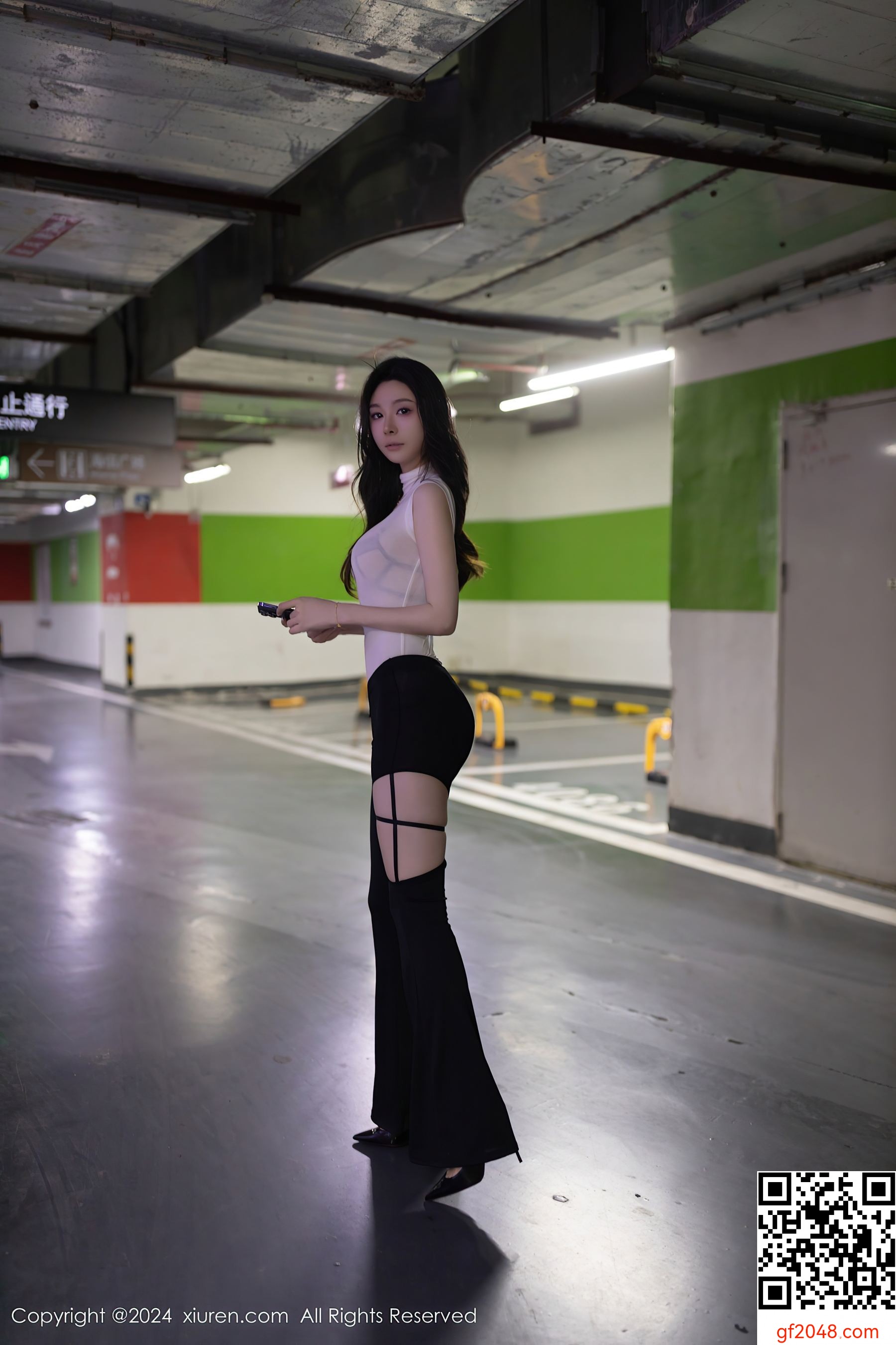 [XiuRen秀人网] No.8270 小逗逗 性感美臀