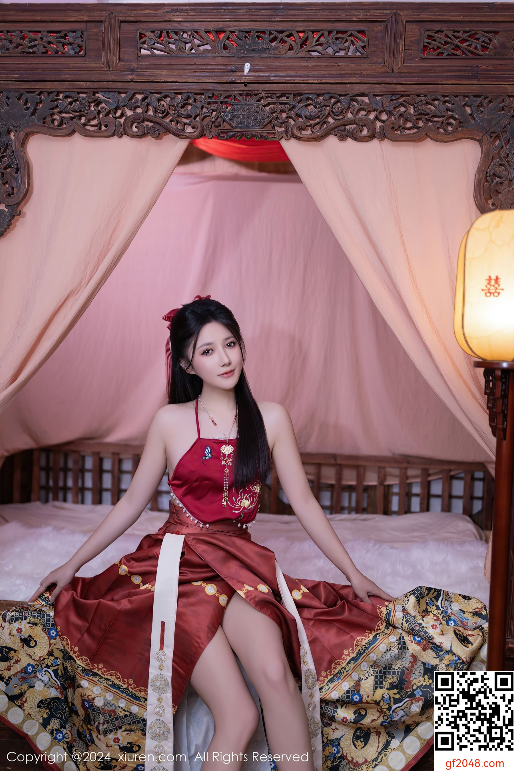 [XiuRen秀人网] No.8095 鱼子酱Fish 美腿妩媚